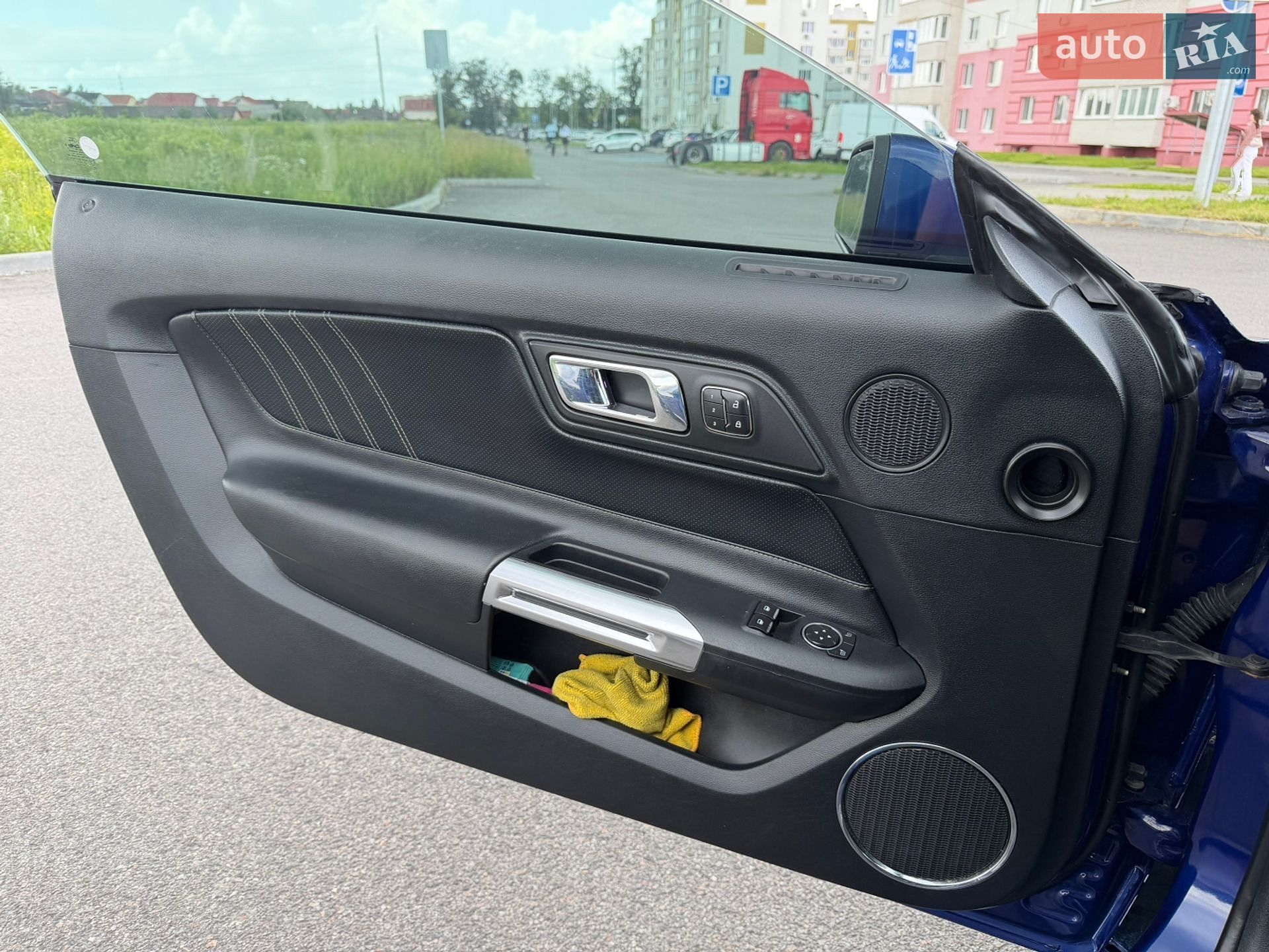 Ford Mustang 2015 VIN 1FA6P8CFXF5369132 фото оголошення 2 з 49