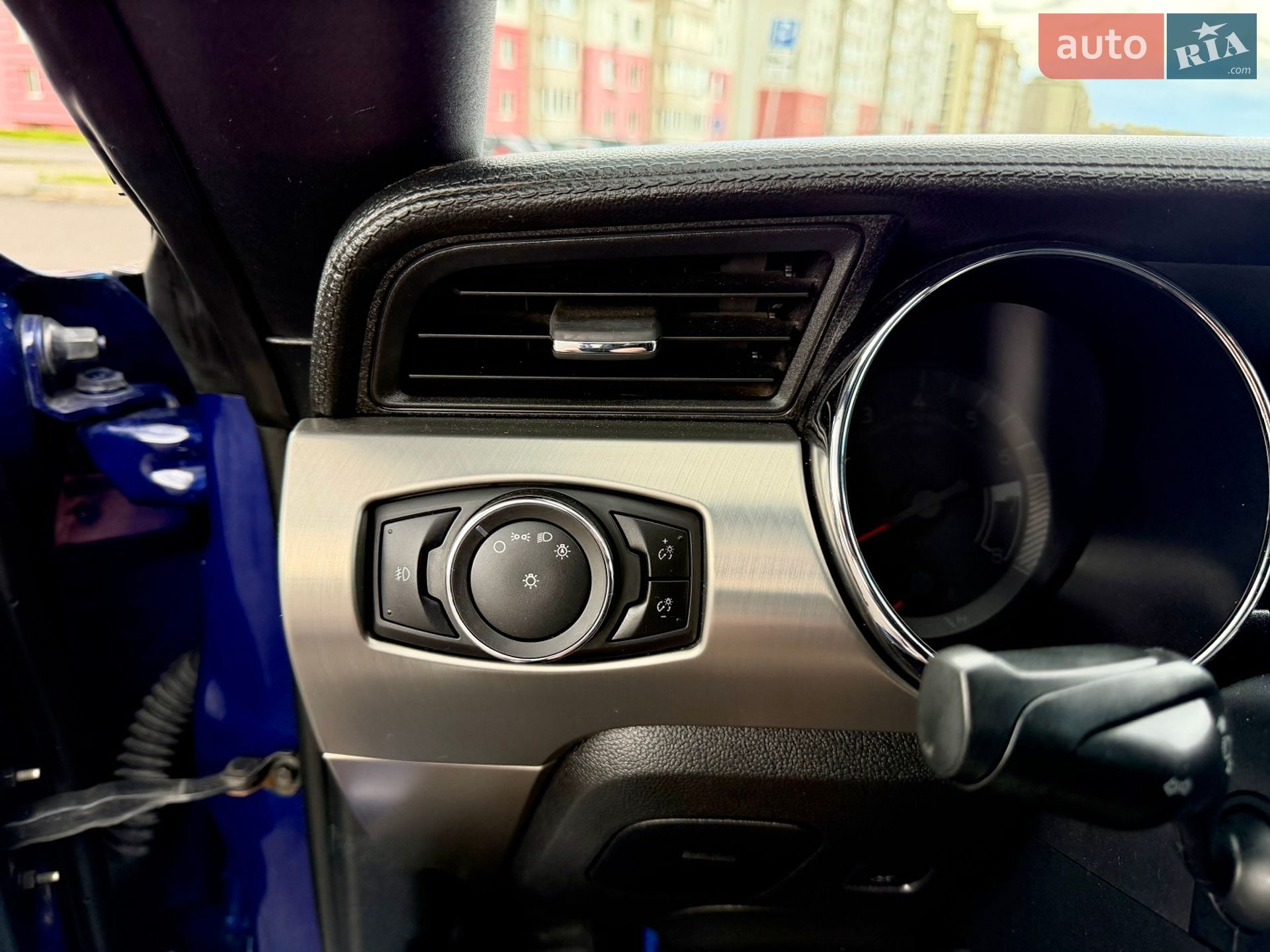 Ford Mustang 2015 VIN 1FA6P8CFXF5369132 фото оголошення 3 з 49