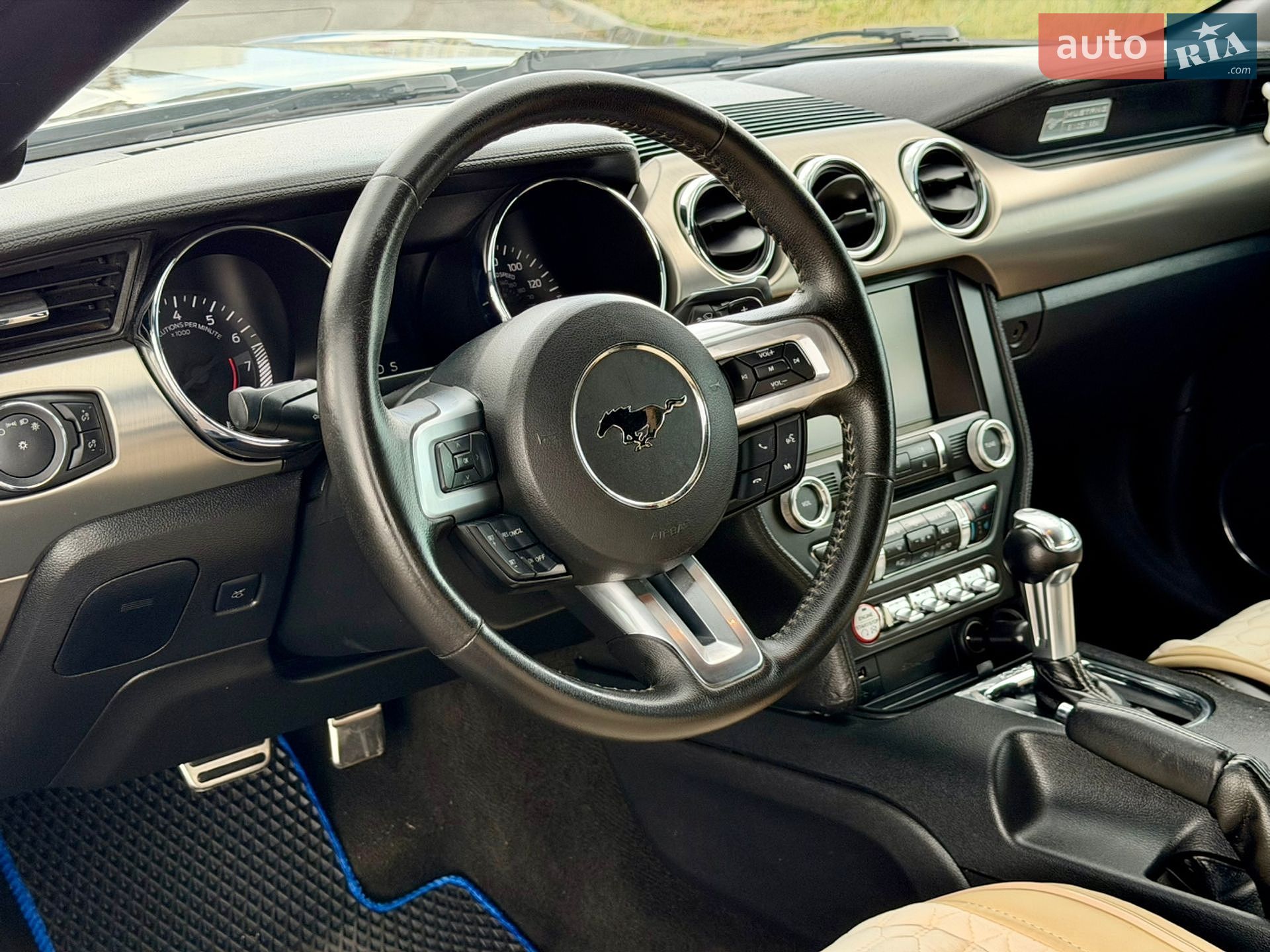 Ford Mustang 2015 VIN 1FA6P8CFXF5369132 фото оголошення 4 з 49