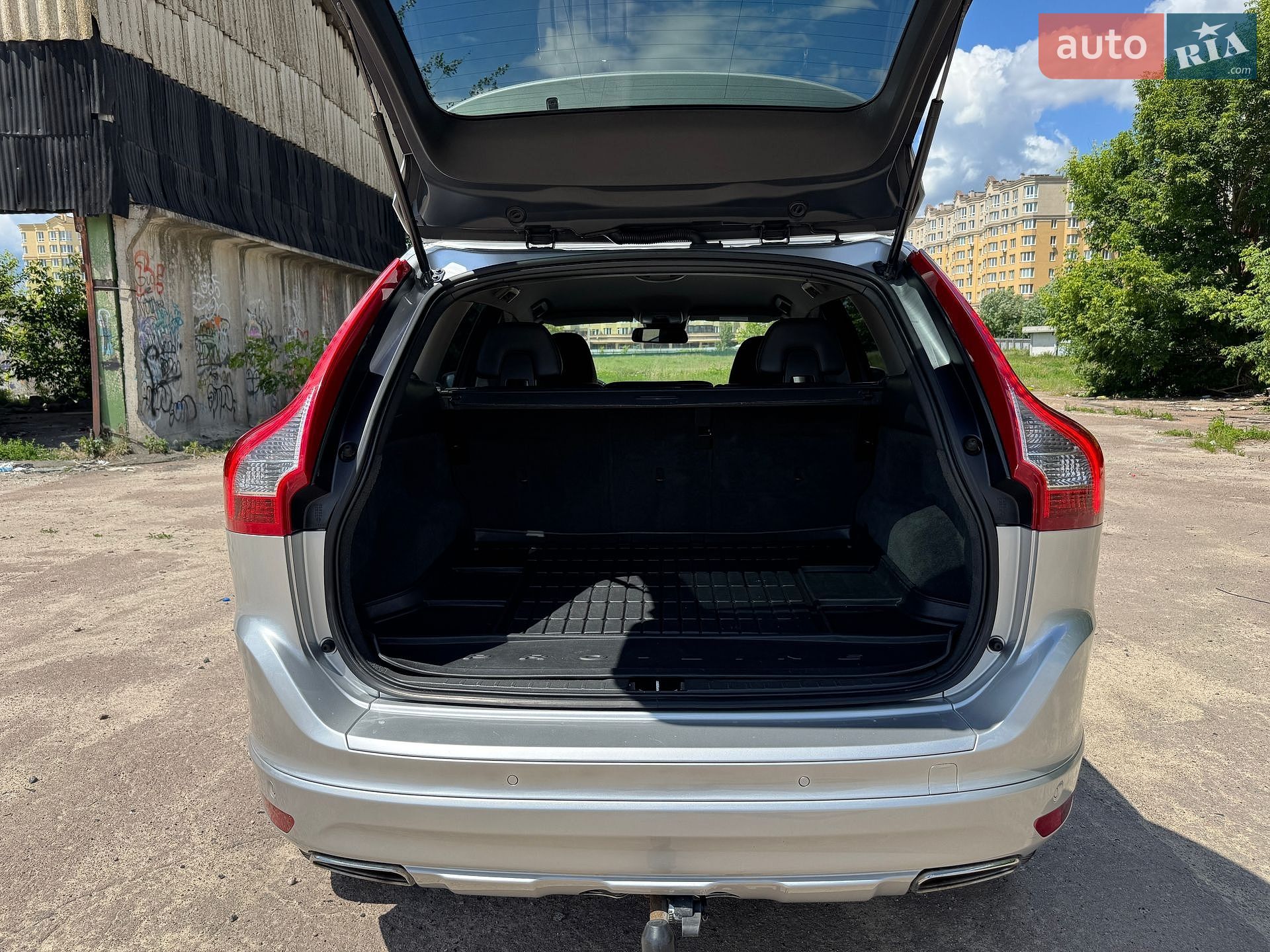 Volvo Xc60 2015 VIN YV1DZ73CDF2755205 фото оголошення 17 з 40