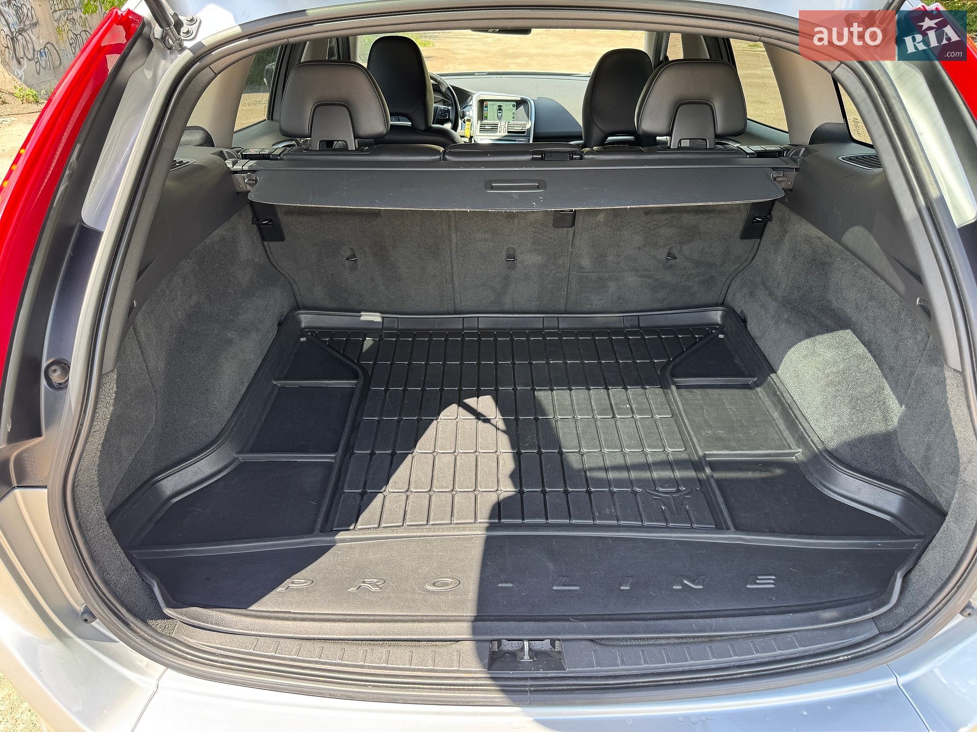 Volvo Xc60 2015 VIN YV1DZ73CDF2755205 фото оголошення 18 з 40