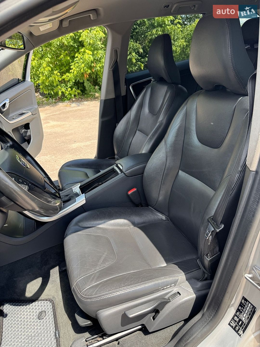 Volvo Xc60 2015 VIN YV1DZ73CDF2755205 фото оголошення 26 з 40