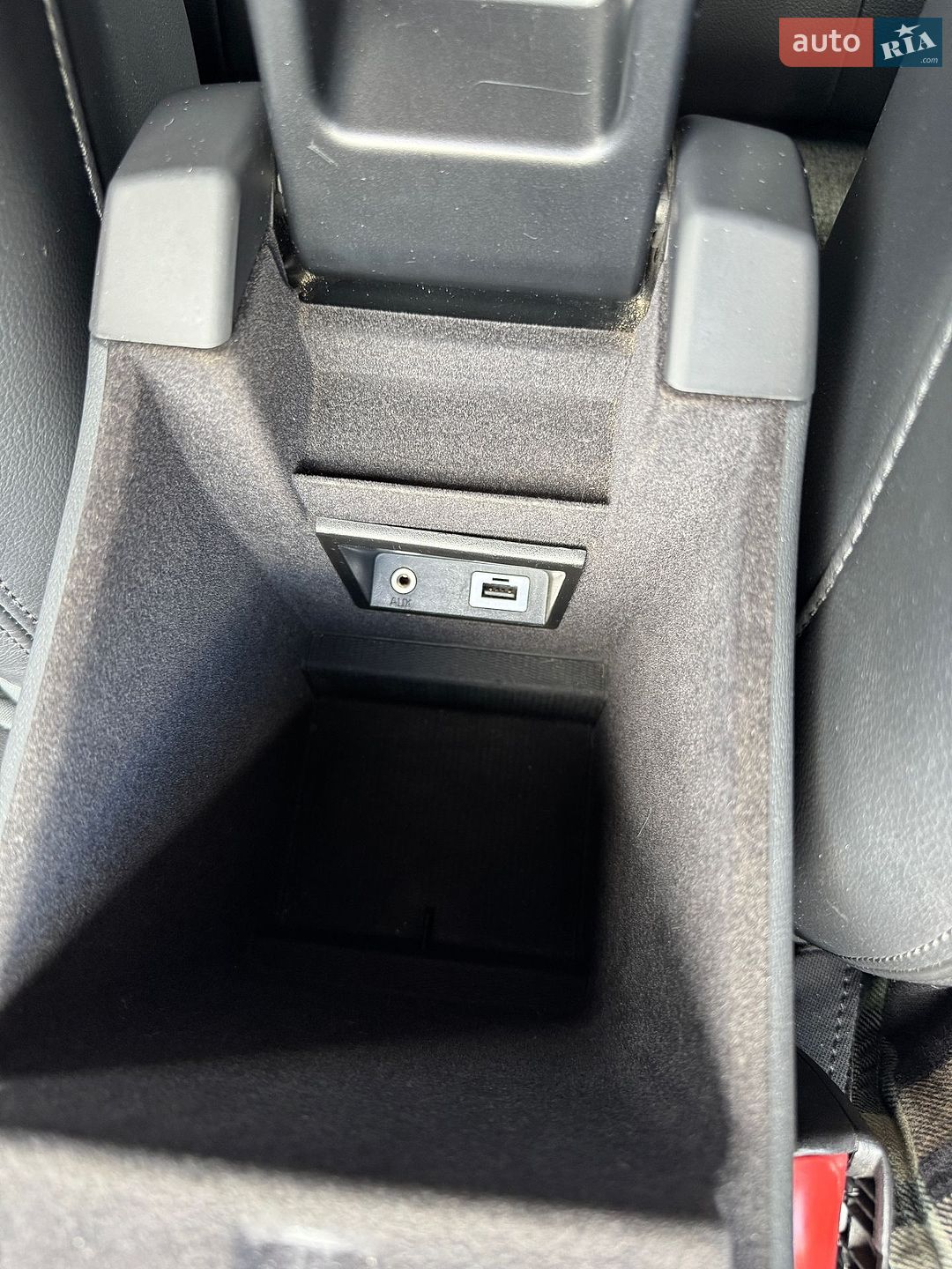 Volvo Xc60 2015 VIN YV1DZ73CDF2755205 фото оголошення 37 з 40