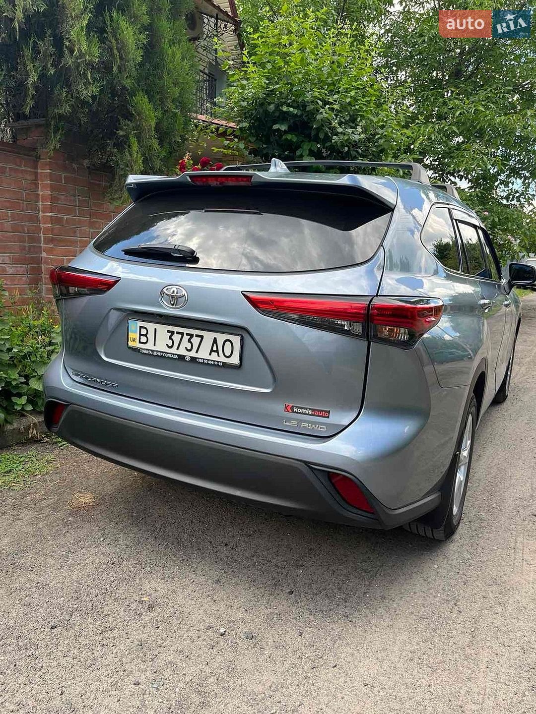 Toyota Highlander 2020 VIN 5TDBZRBH8LS045971 фото оголошення 10 з 17