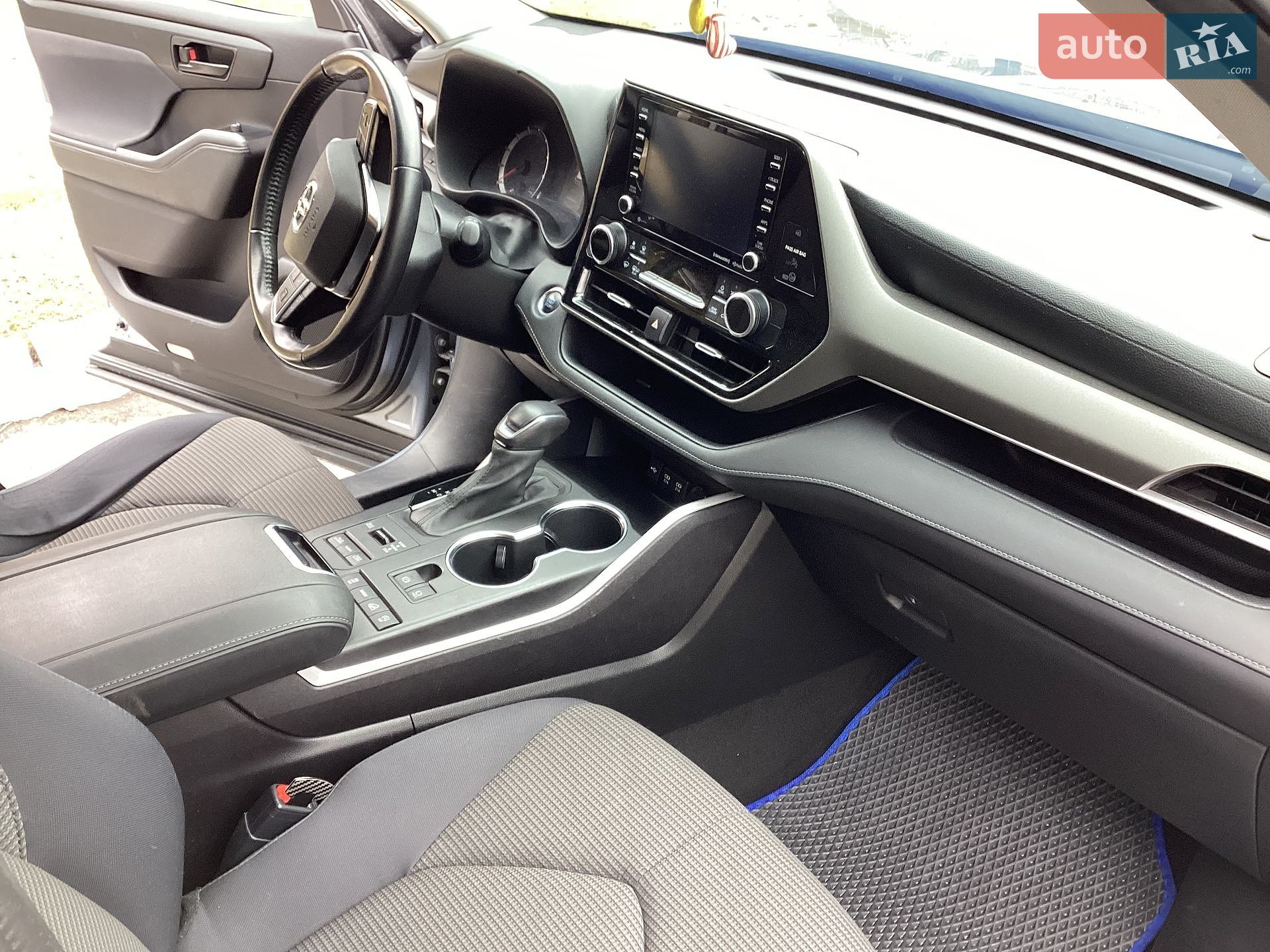 Toyota Highlander 2020 VIN 5TDBZRBH8LS045971 фото оголошення 14 з 17
