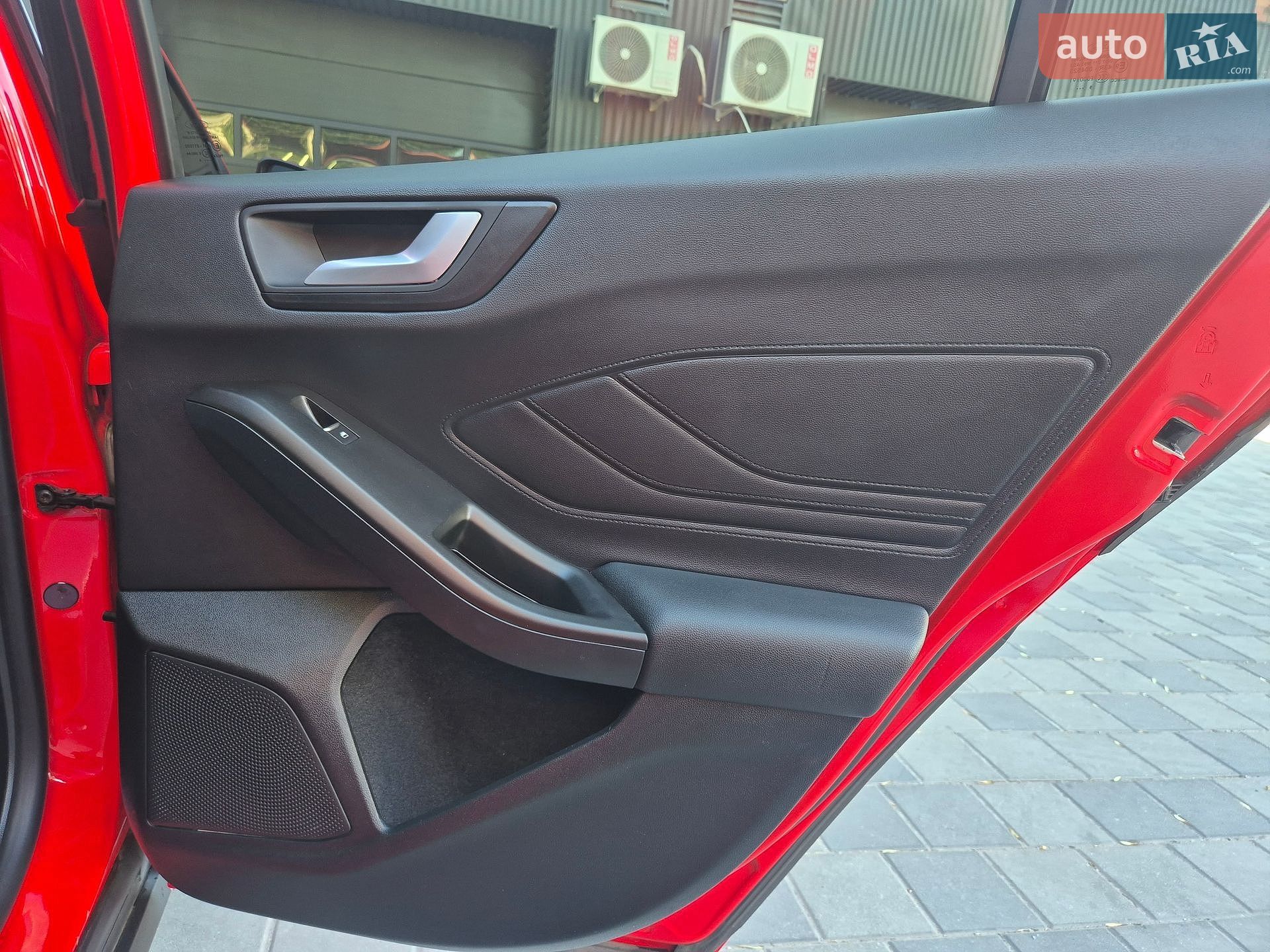 Ford Focus 2020 VIN WF0PXXGCHPLR36514 фото оголошення 10 з 50