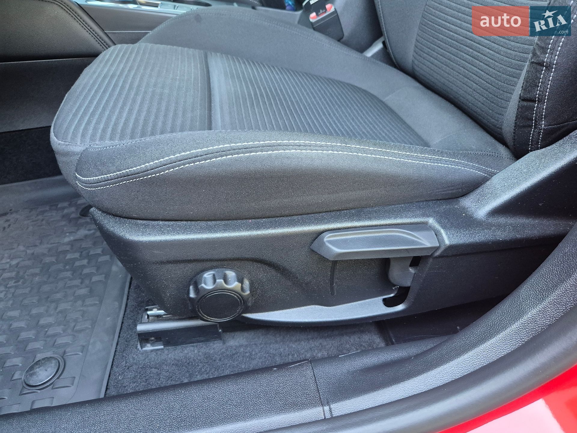 Ford Focus 2020 VIN WF0PXXGCHPLR36514 фото оголошення 16 з 50