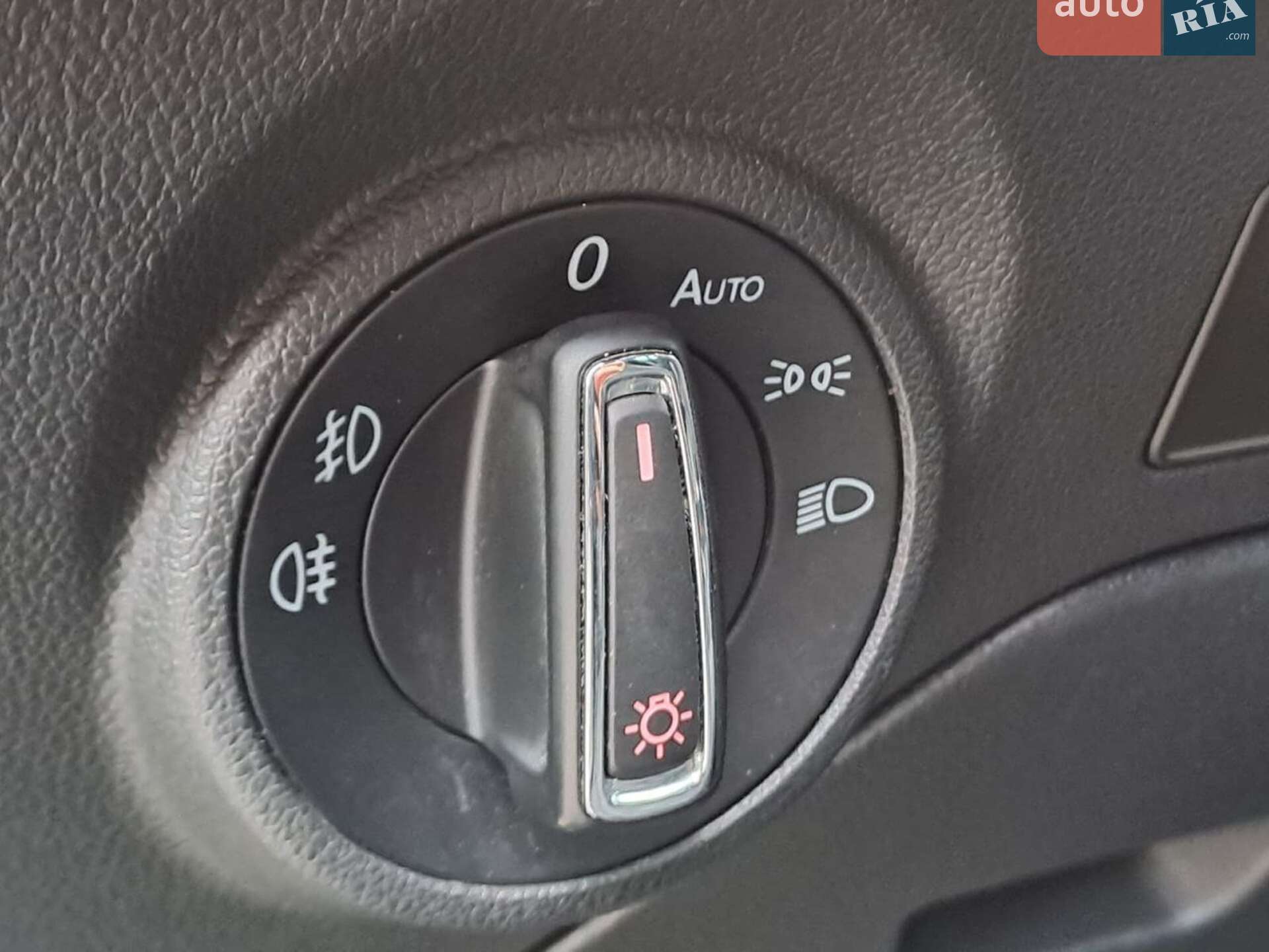 SEAT Leon 2014 VIN VSSZZZ5FZFR052385 фото оголошення 8 з 18