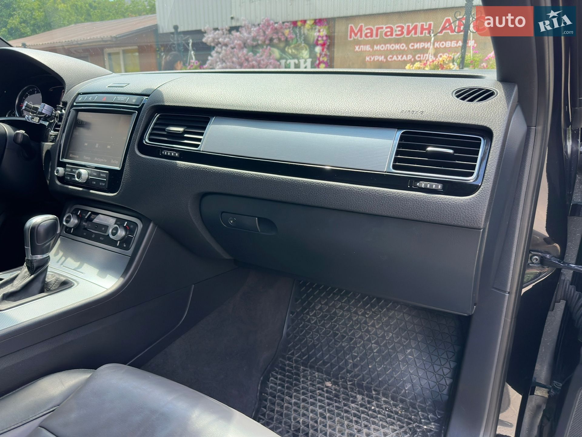 Volkswagen Touareg 2017 VIN WVGZZZ7PZHD034124 фото оголошення 11 з 24