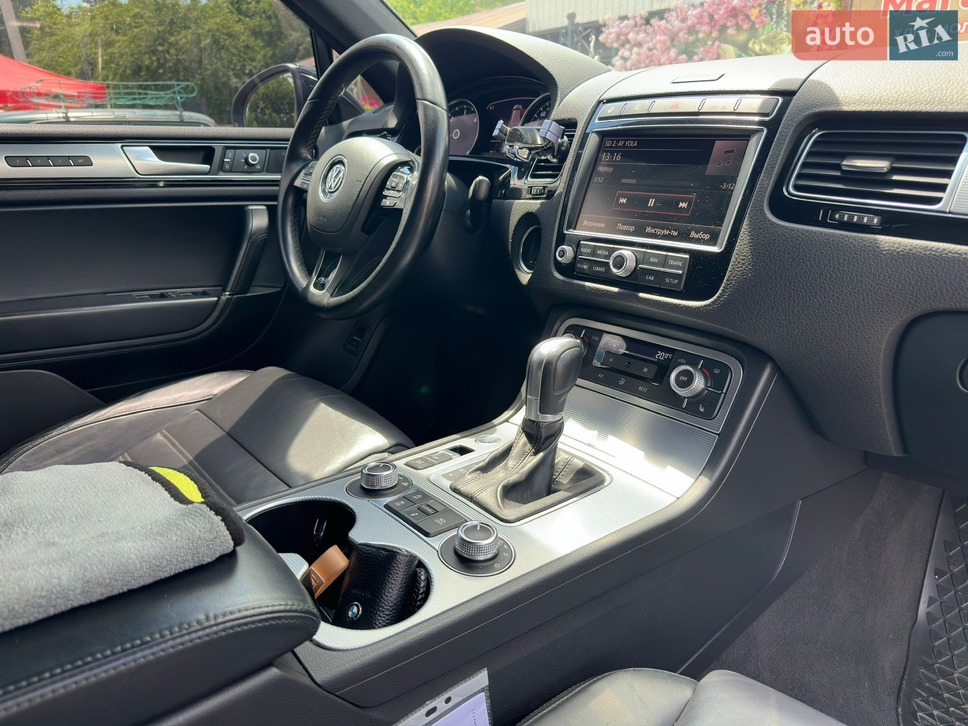 Volkswagen Touareg 2017 VIN WVGZZZ7PZHD034124 фото оголошення 12 з 24