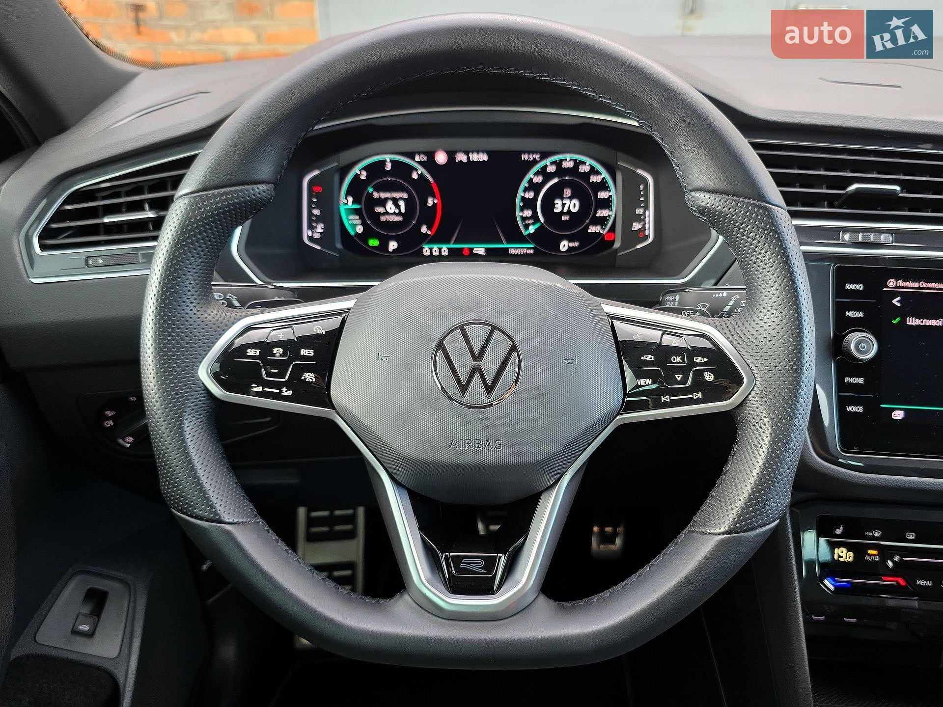 Volkswagen Tiguan 2022 VIN WVGZZZ5NZNW529622 фото оголошення 16 з 97