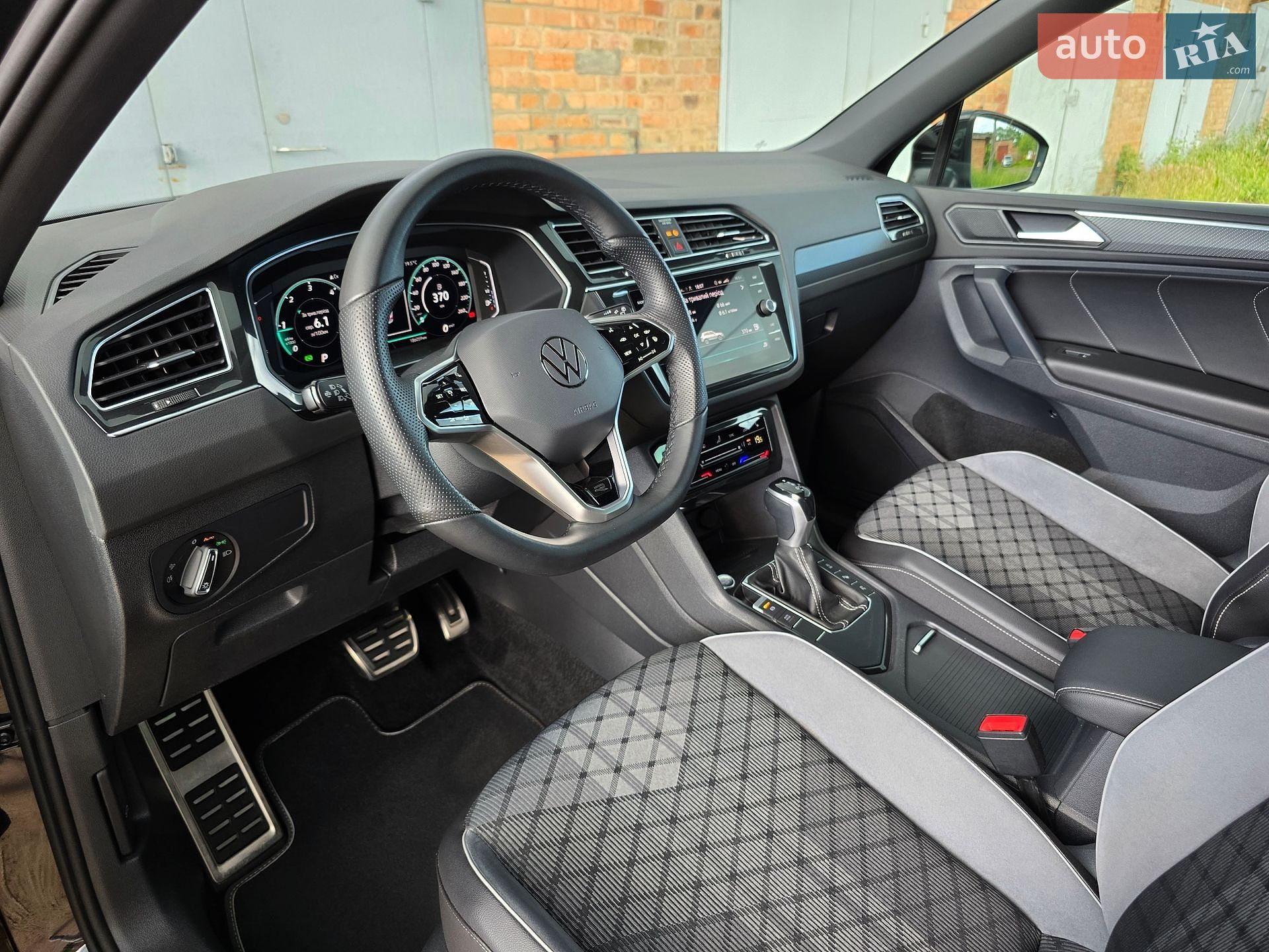 Volkswagen Tiguan 2022 VIN WVGZZZ5NZNW529622 фото оголошення 35 з 97