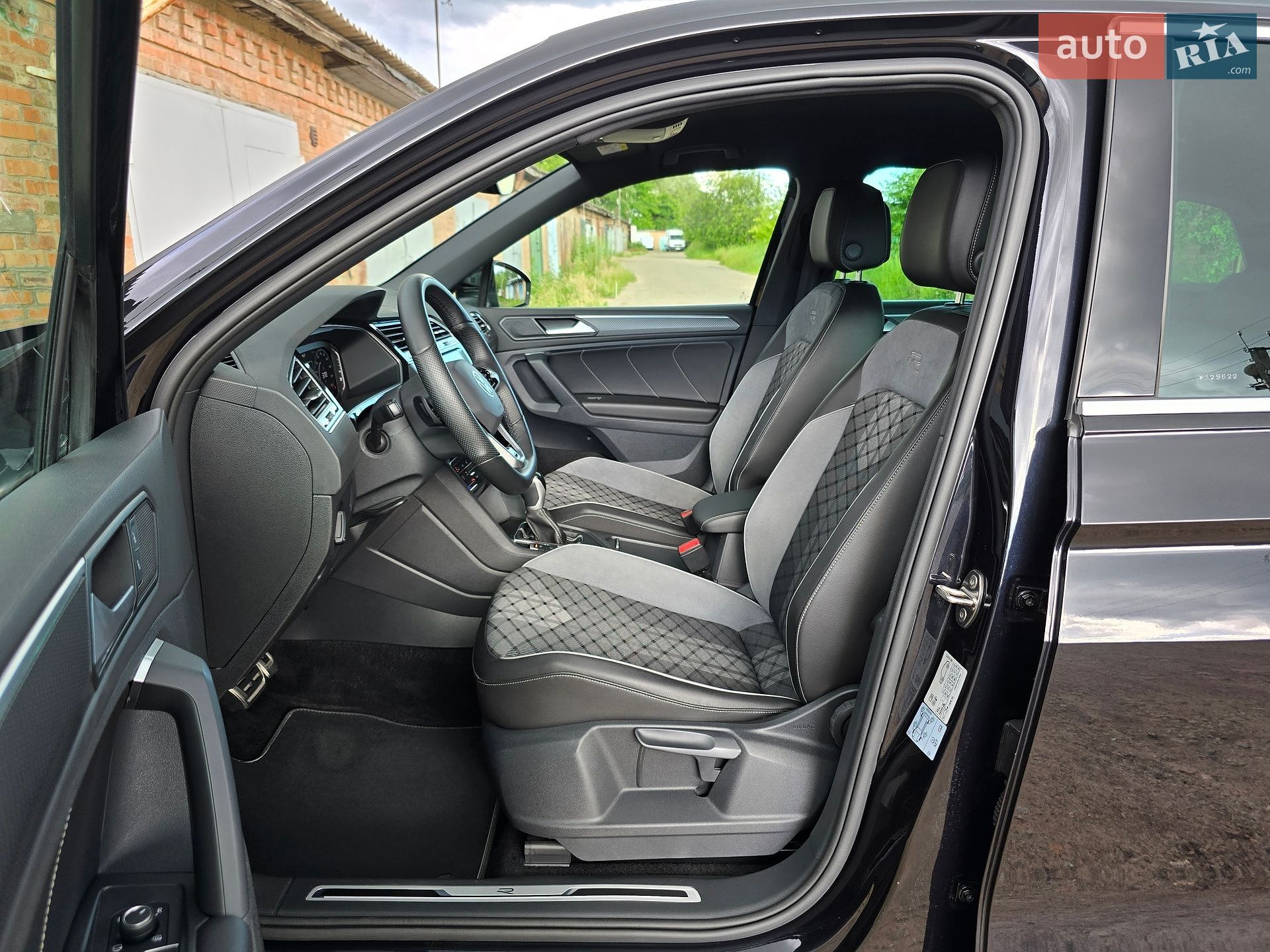 Volkswagen Tiguan 2022 VIN WVGZZZ5NZNW529622 фото оголошення 40 з 97