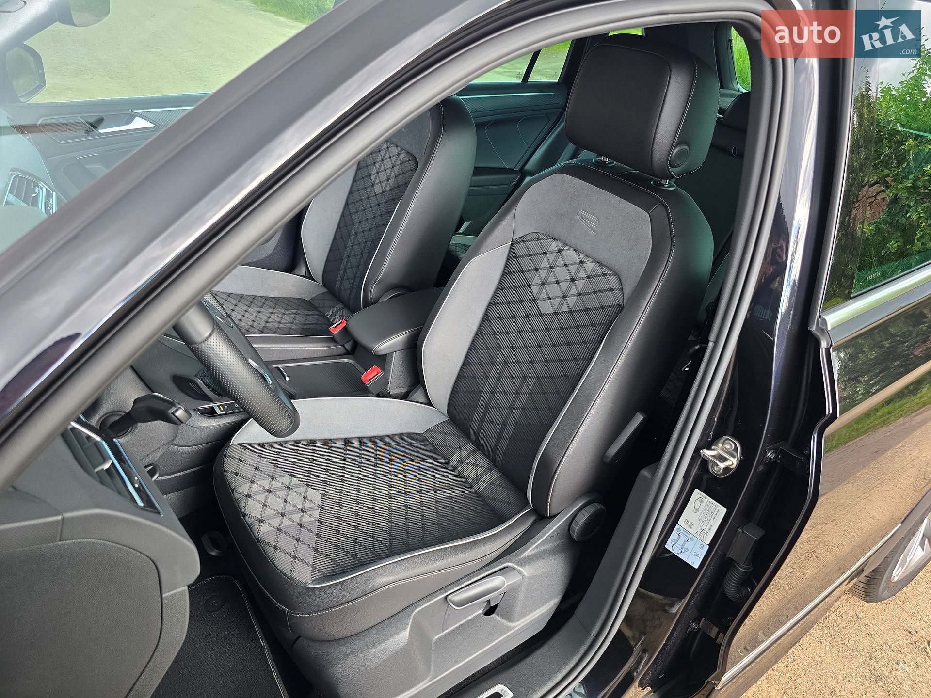Volkswagen Tiguan 2022 VIN WVGZZZ5NZNW529622 фото оголошення 41 з 97