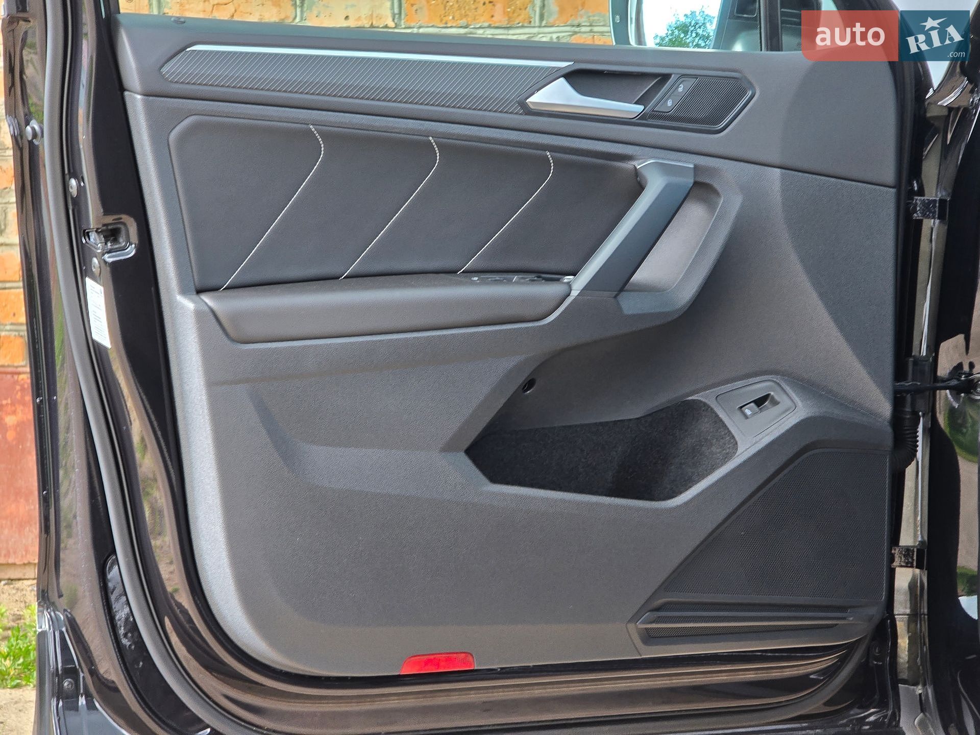 Volkswagen Tiguan 2022 VIN WVGZZZ5NZNW529622 фото оголошення 42 з 97