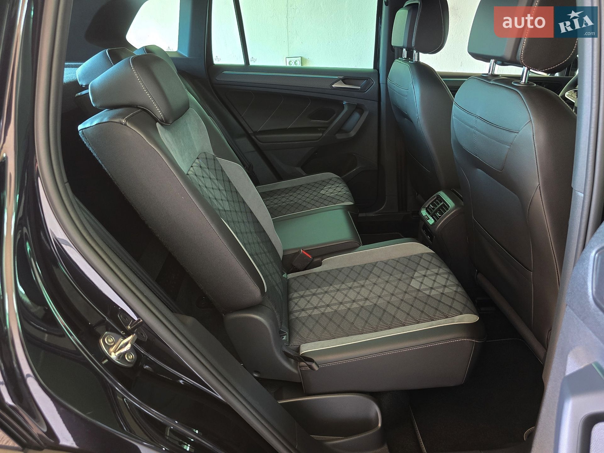 Volkswagen Tiguan 2022 VIN WVGZZZ5NZNW529622 фото оголошення 87 з 97