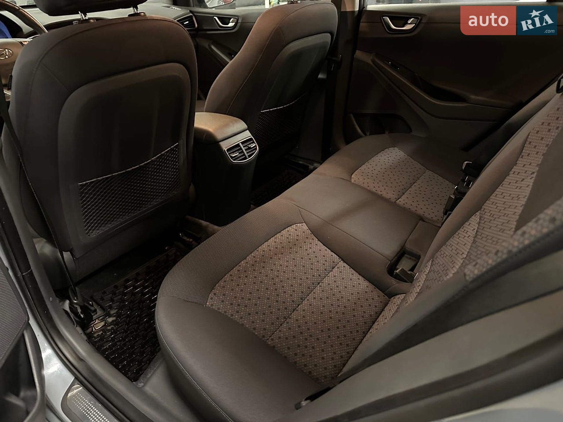 Hyundai Ioniq 2018 VIN KMHC851HFKU042173 фото оголошення 39 з 61