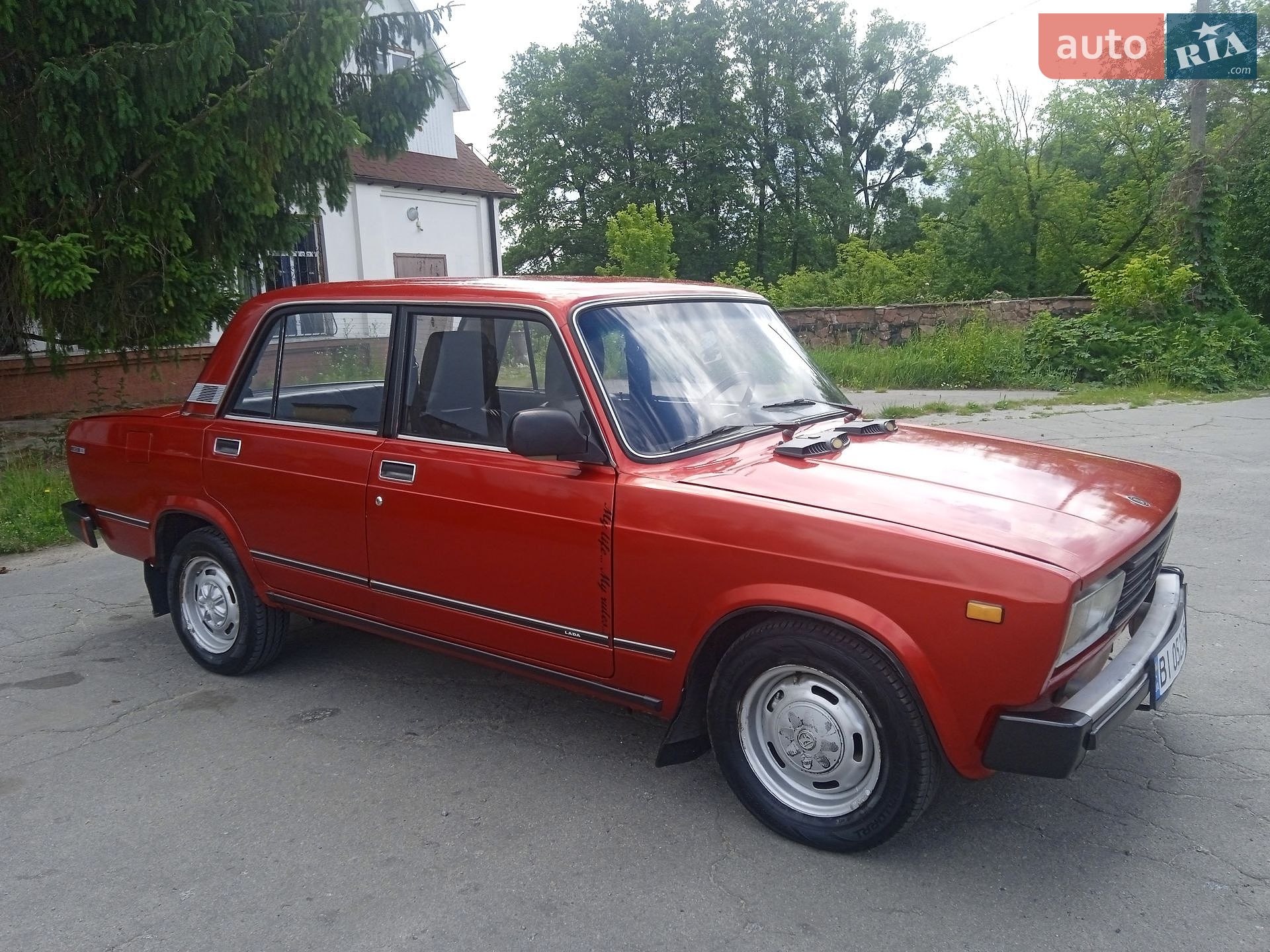 ВАЗ / Lada 2105 1981 VIN XTA210500B0088564 фото оголошення 3 з 45