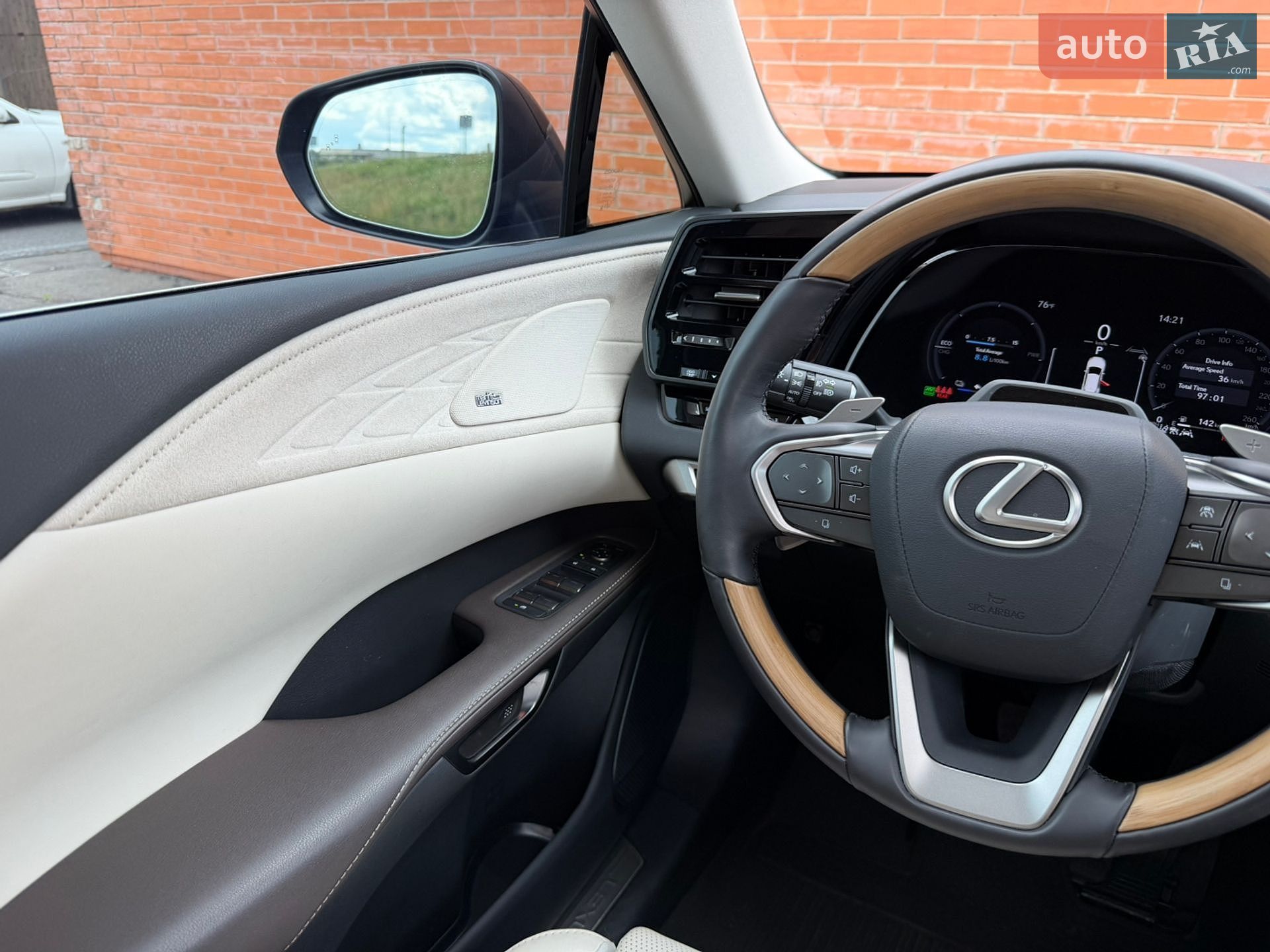 Lexus RX 2025 VIN JTJCJMGA5S2025450 фото оголошення 6 з 13