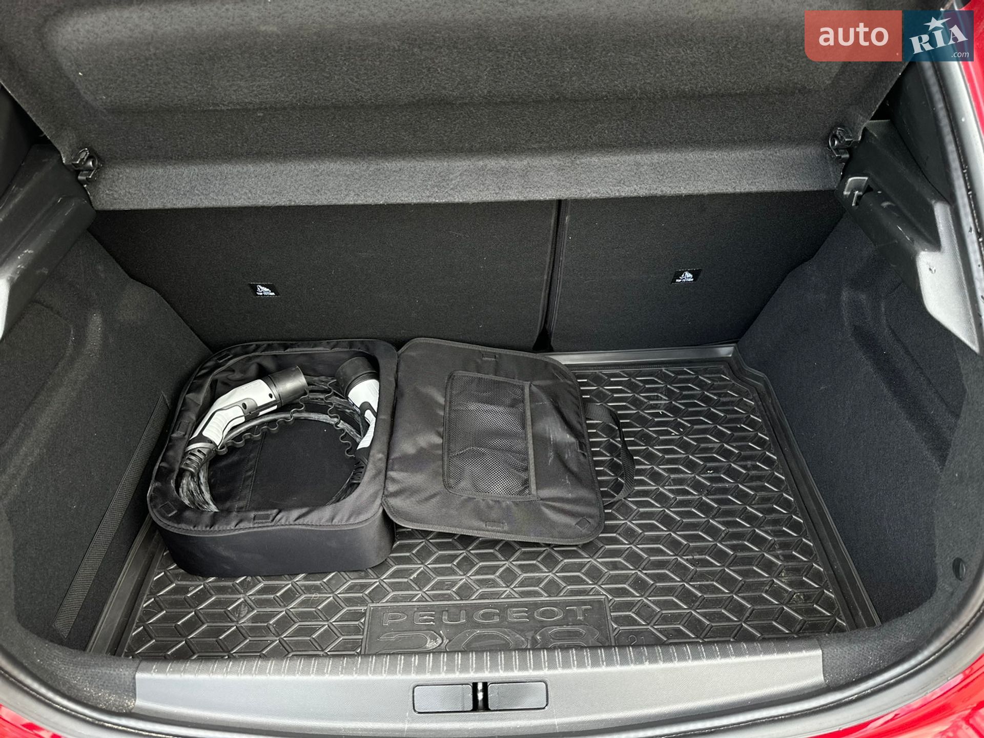Peugeot e-208 2022 VIN VR3UHZKXZNT019073 фото оголошення 16 з 19