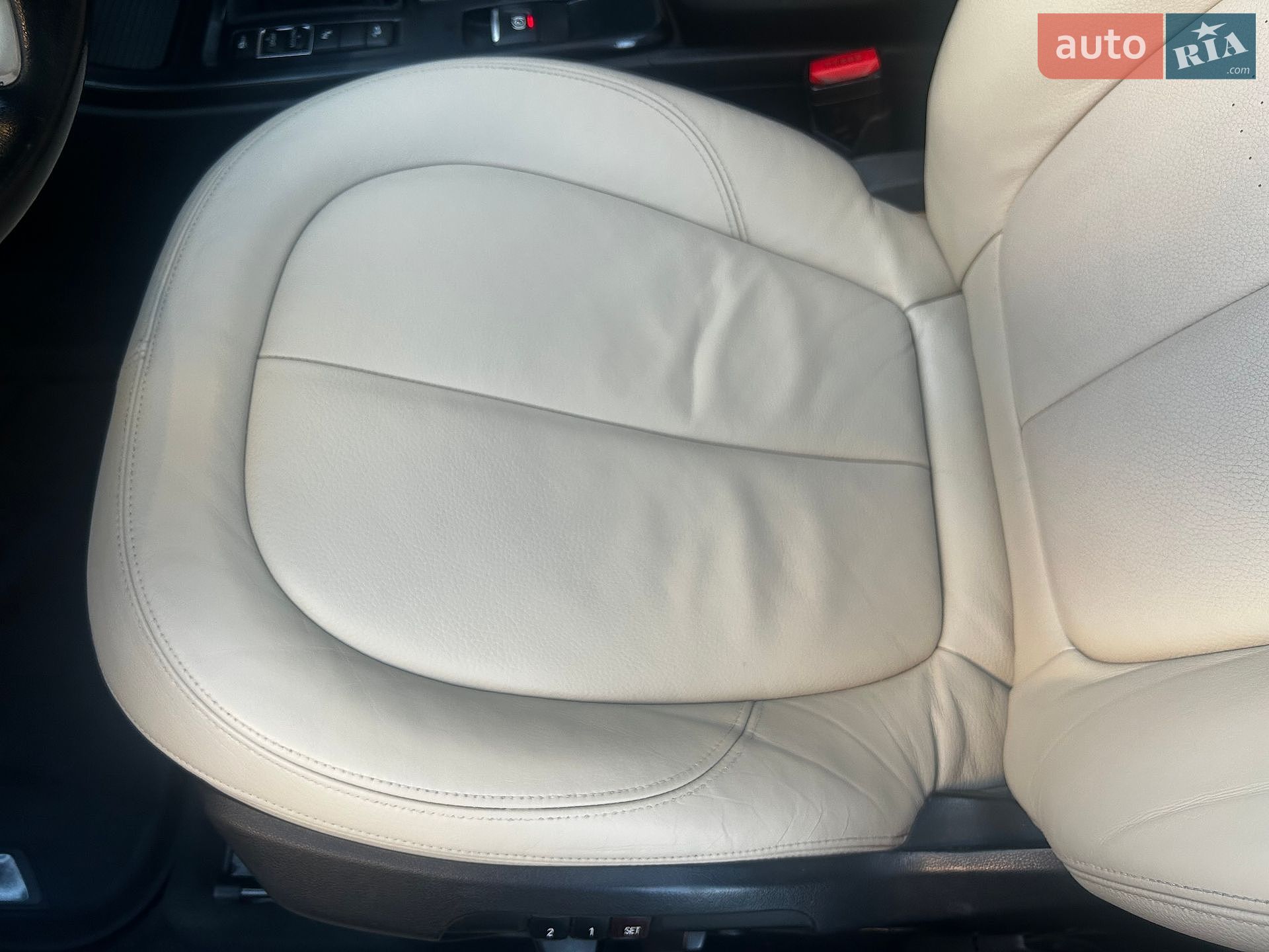 BMW X1 2016 VIN WBXHT3Z38G4A50842 фото оголошення 18 з 35