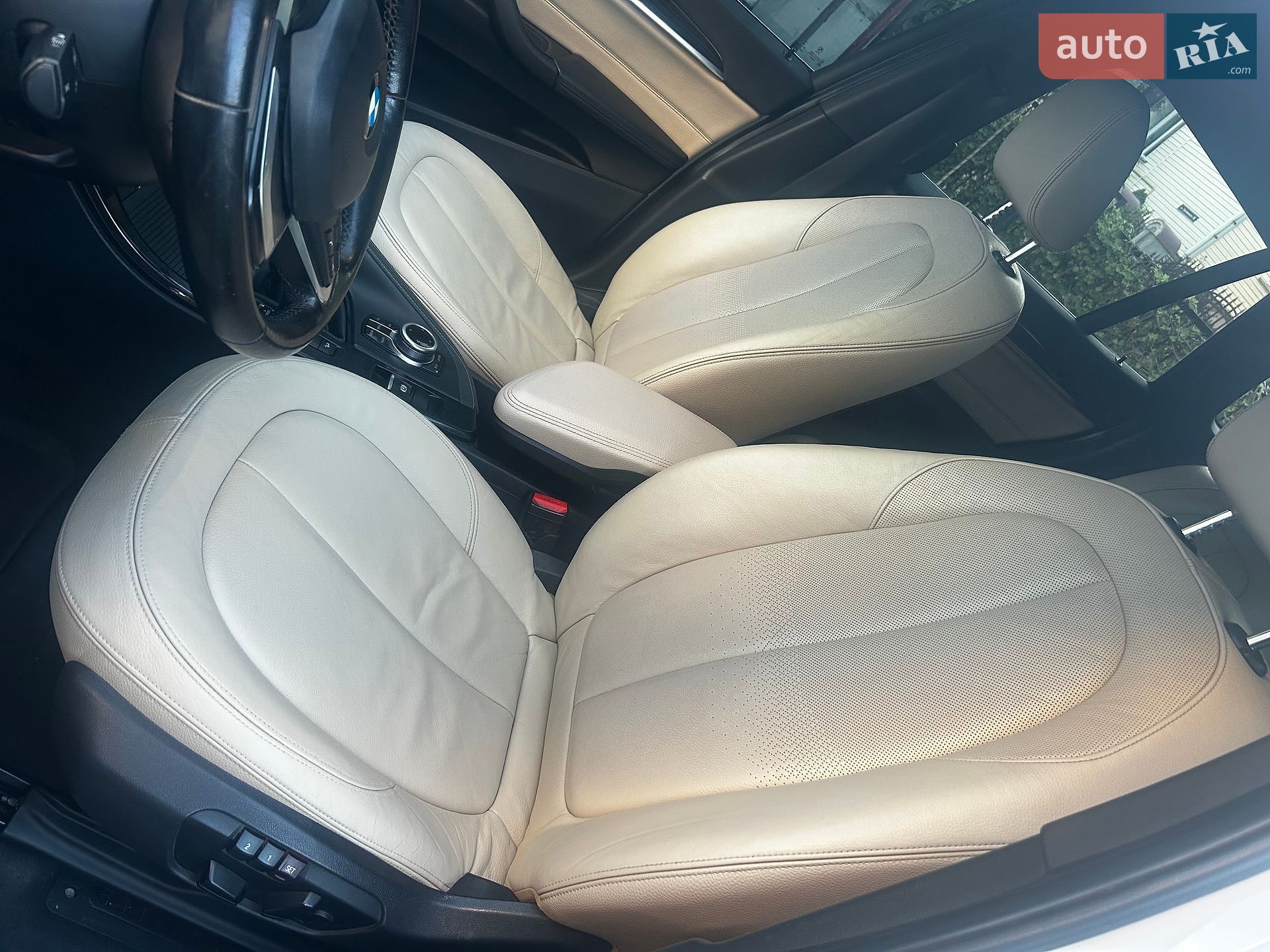 BMW X1 2016 VIN WBXHT3Z38G4A50842 фото оголошення 19 з 35