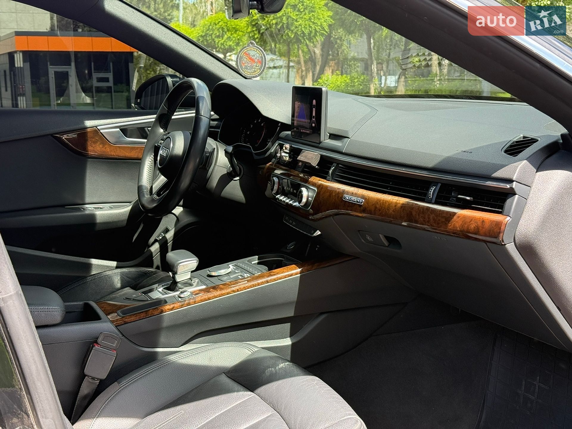 Audi A5 2019 VIN WAUANCF53KA063243 фото оголошення 26 з 46
