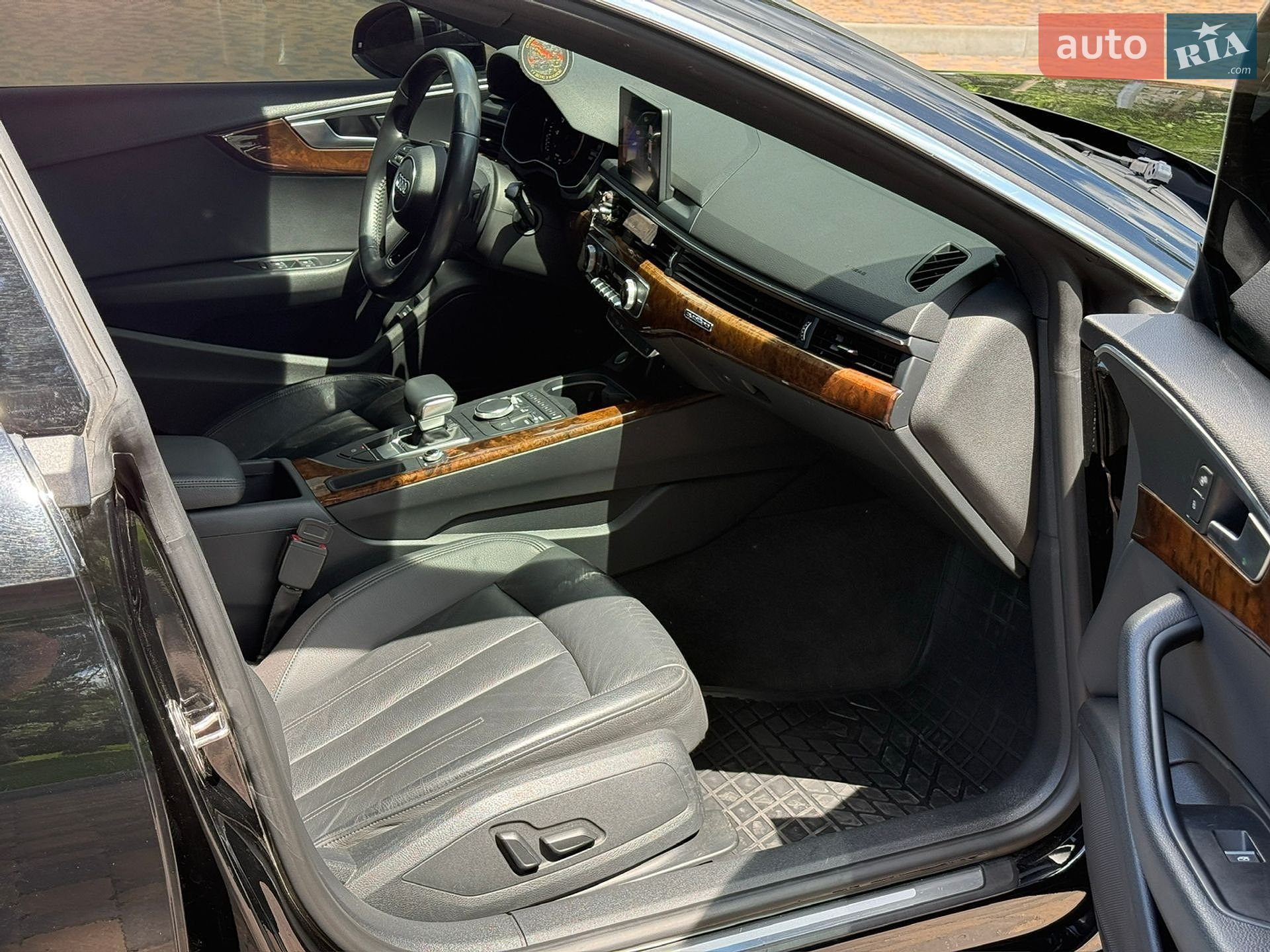 Audi A5 2019 VIN WAUANCF53KA063243 фото оголошення 25 з 46