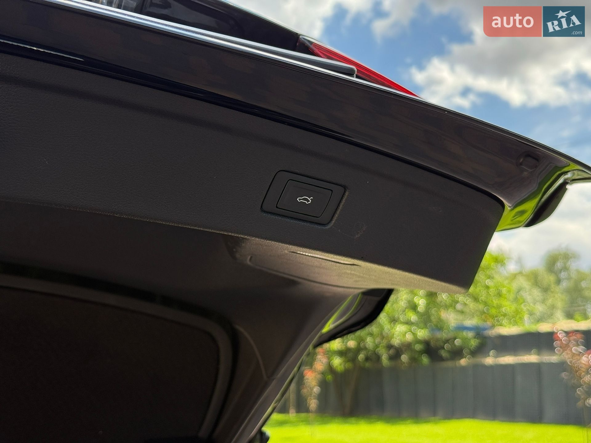 Audi A5 2019 VIN WAUANCF53KA063243 фото оголошення 41 з 46