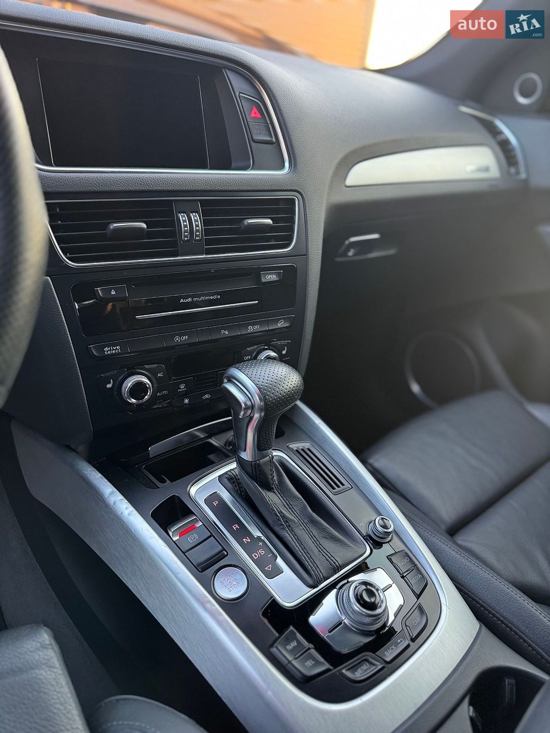 Audi Q5 2014 VIN WA1DMAFP9EA106359 фото оголошення 12 з 21
