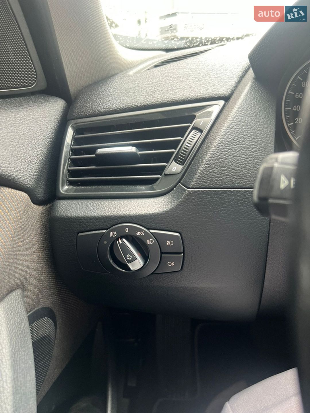 BMW X1 2013 VIN WBAVP71000VW26849 фото оголошення 13 з 35
