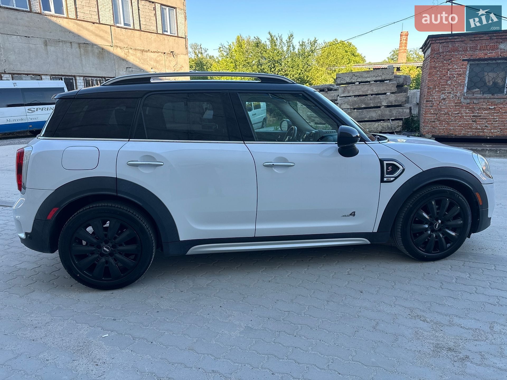 Mini Countryman 2018 VIN WMZYT5C5XK3G91377 фото оголошення 7 з 23