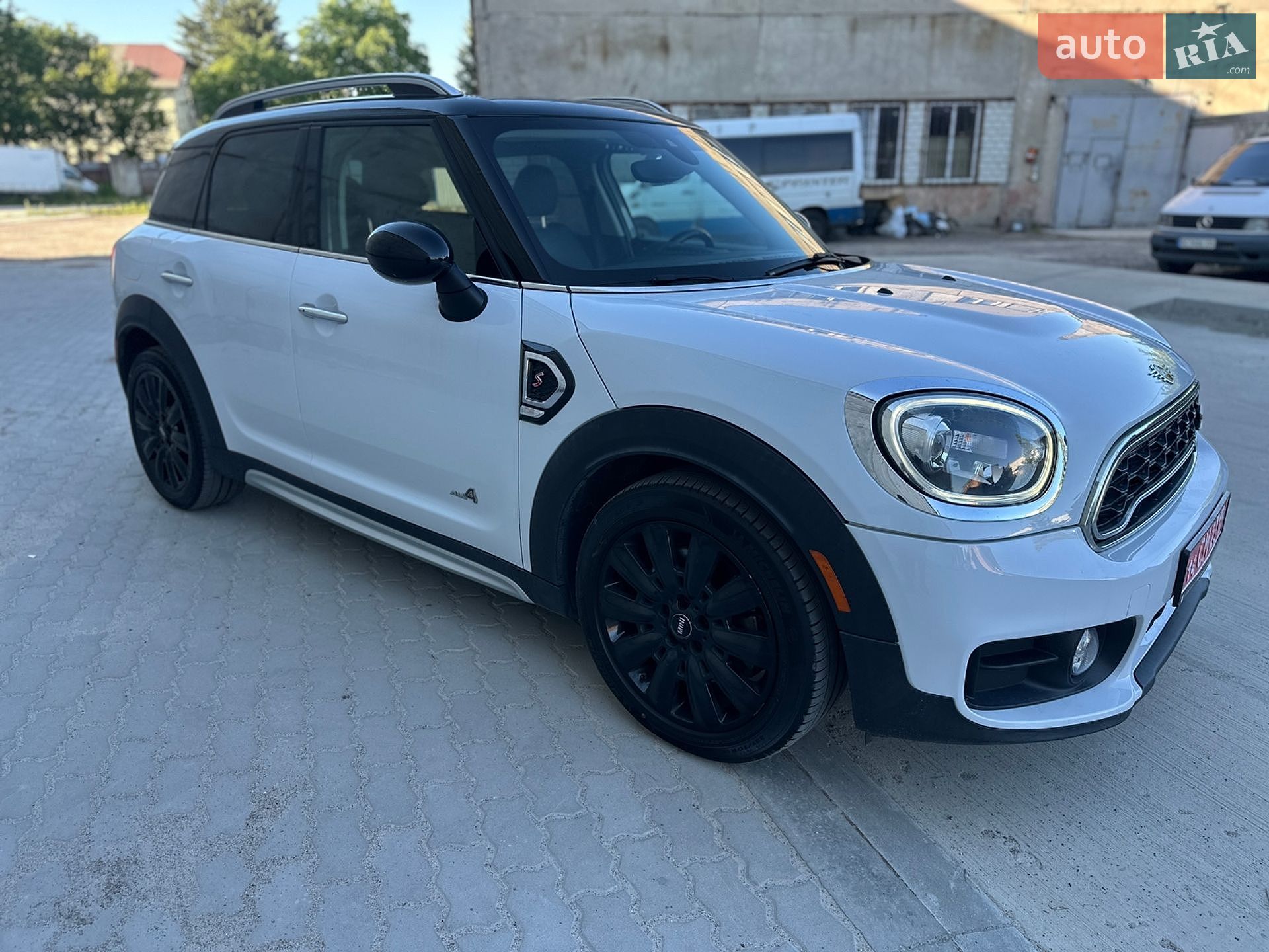 Mini Countryman 2018 VIN WMZYT5C5XK3G91377 фото оголошення 8 з 23