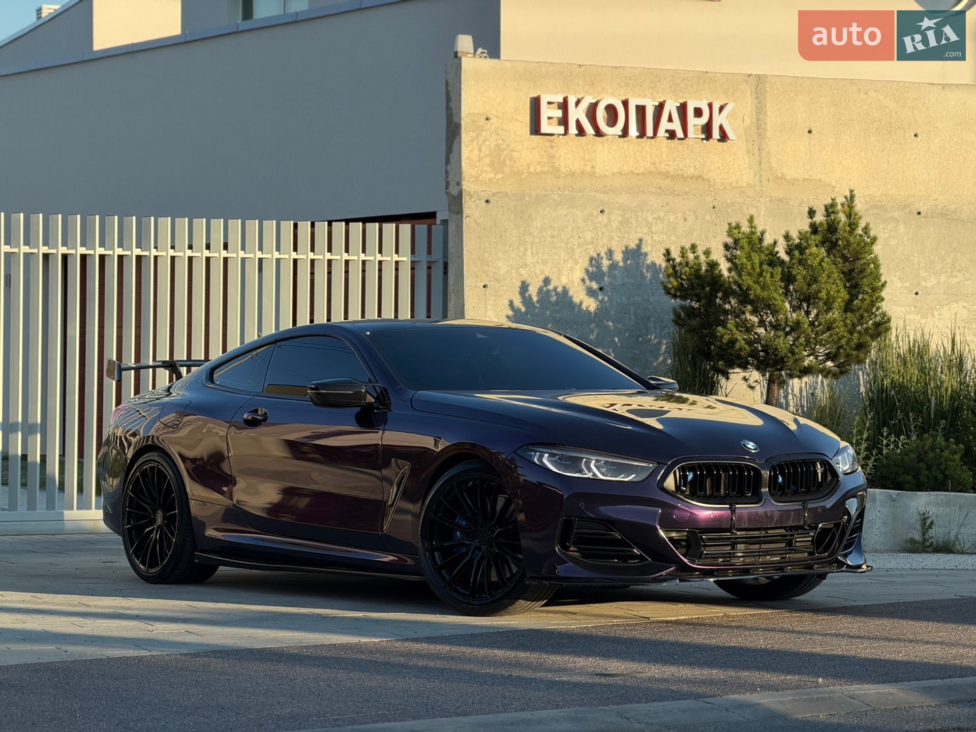 BMW 8 Series 2022 VIN WBAAE2C05PCL65700 фото оголошення 5 з 49