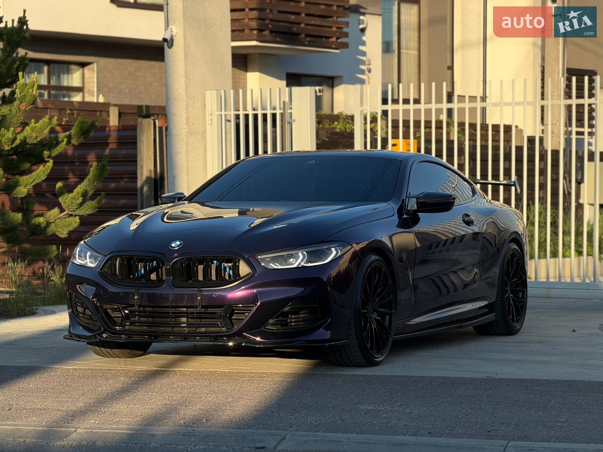 BMW 8 Series 2022 VIN WBAAE2C05PCL65700 фото оголошення 11 з 49