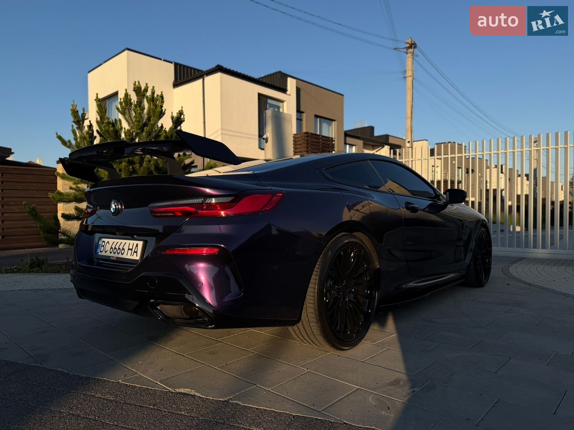 BMW 8 Series 2022 VIN WBAAE2C05PCL65700 фото оголошення 23 з 49