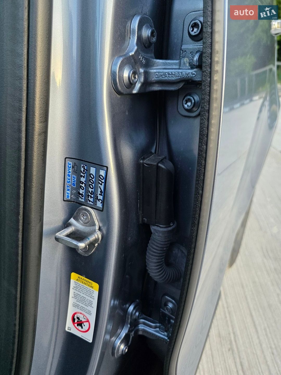 Land Rover Discovery 2018 VIN SALRT2RK6KA088394 фото оголошення 31 з 98