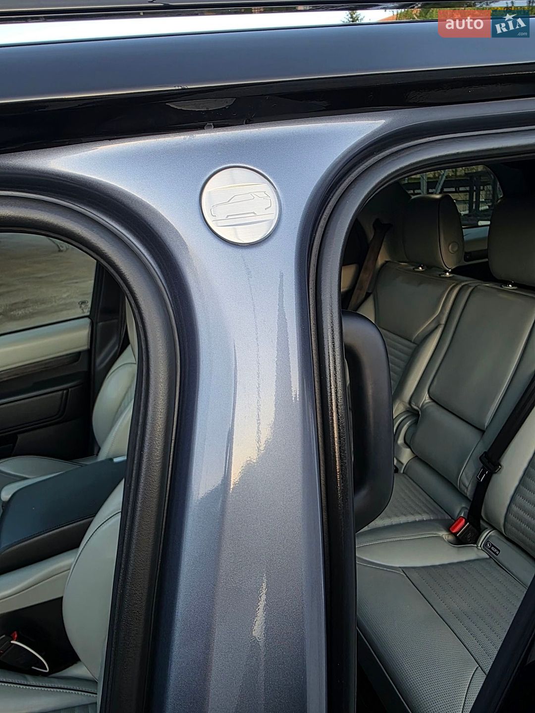 Land Rover Discovery 2018 VIN SALRT2RK6KA088394 фото оголошення 32 з 98