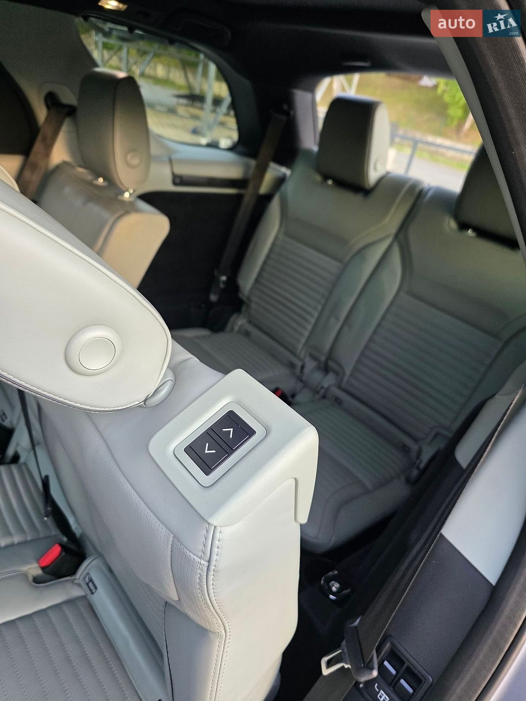 Land Rover Discovery 2018 VIN SALRT2RK6KA088394 фото оголошення 48 з 98