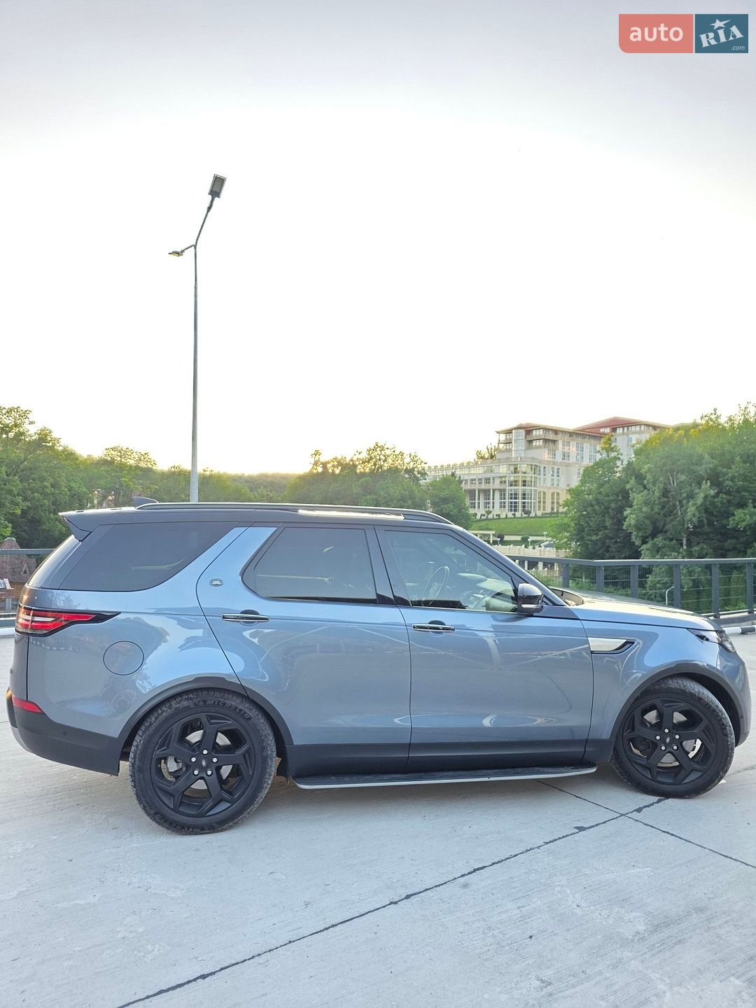 Land Rover Discovery 2018 VIN SALRT2RK6KA088394 фото оголошення 34 з 120