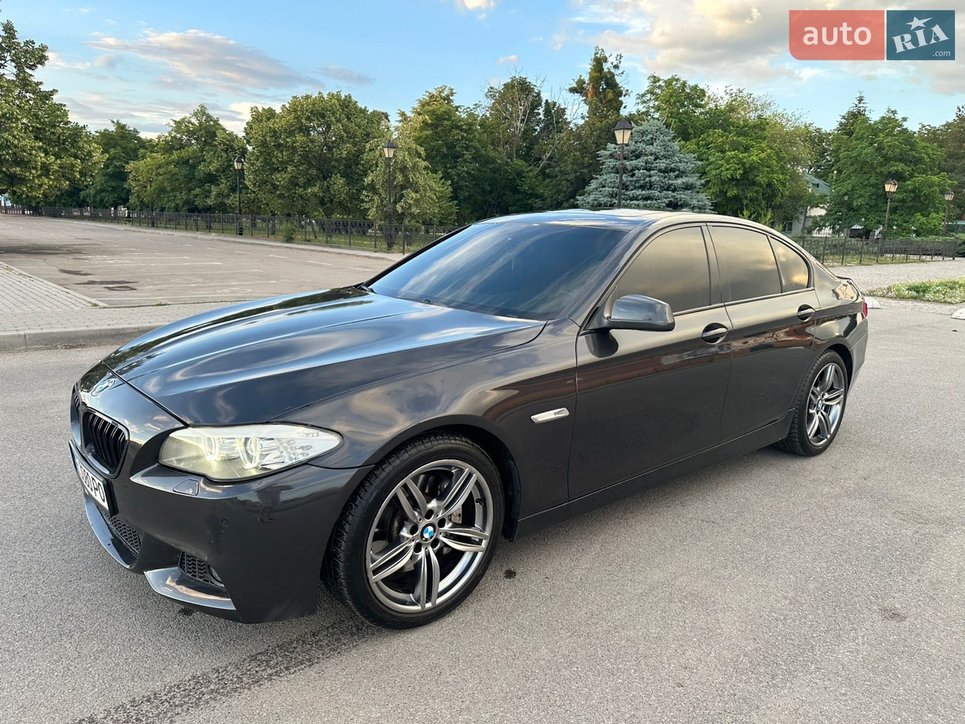 BMW 5 Series 2011 VIN WBAXA51000C585777 фото оголошення 3 з 13