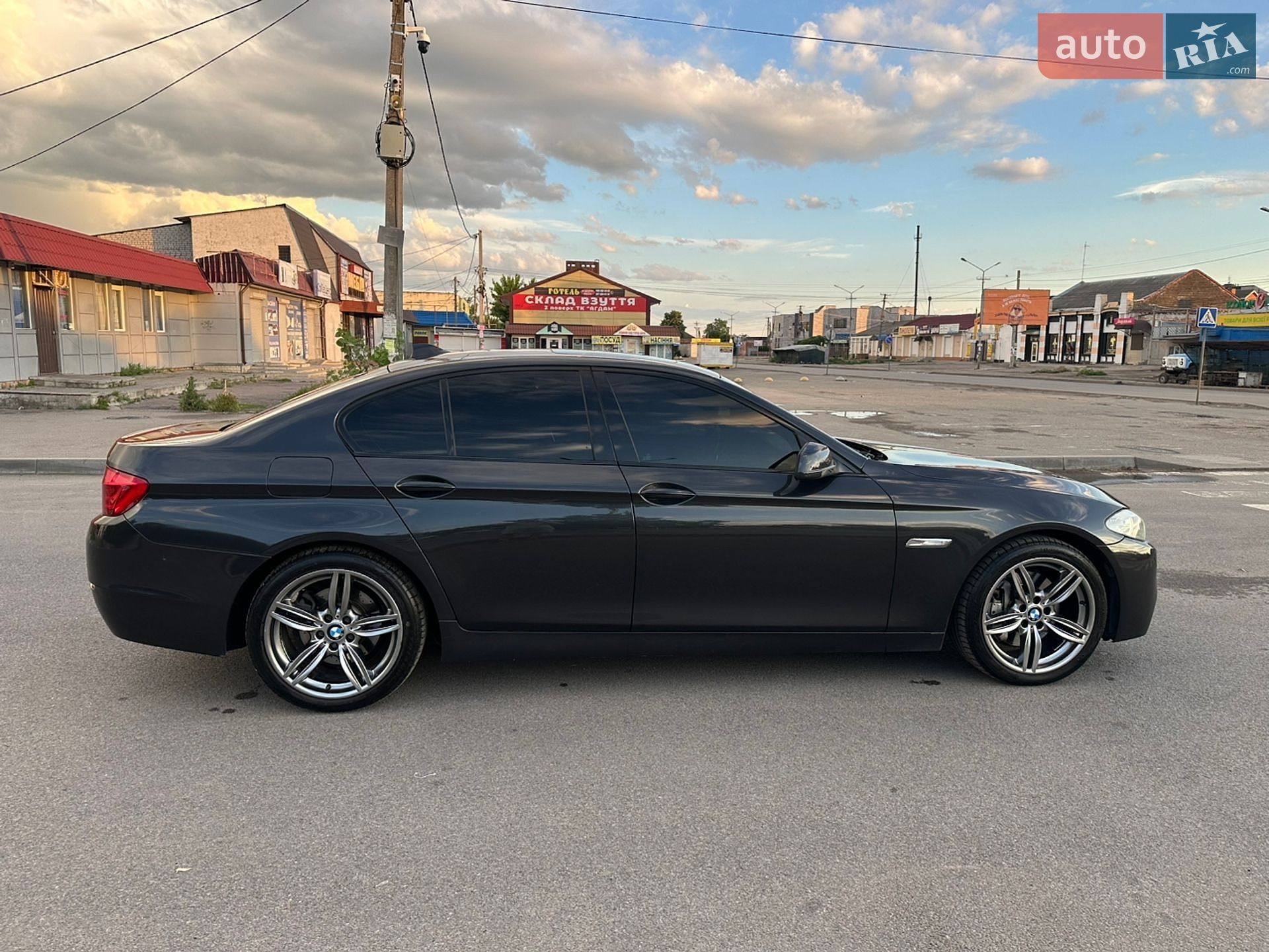 BMW 5 Series 2011 VIN WBAXA51000C585777 фото оголошення 9 з 13