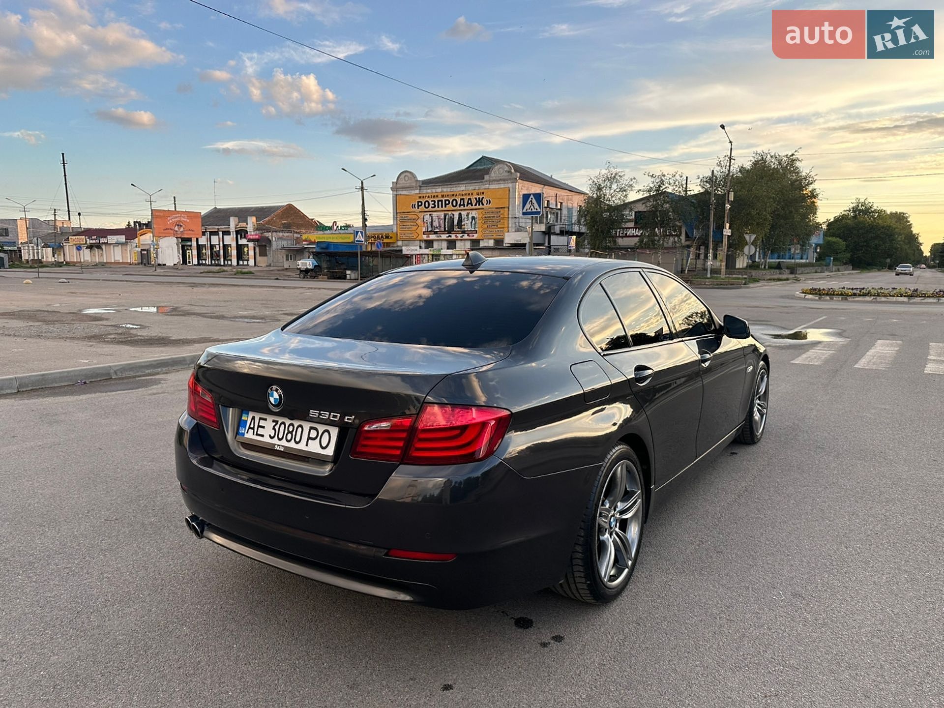 BMW 5 Series 2011 VIN WBAXA51000C585777 фото оголошення 8 з 13