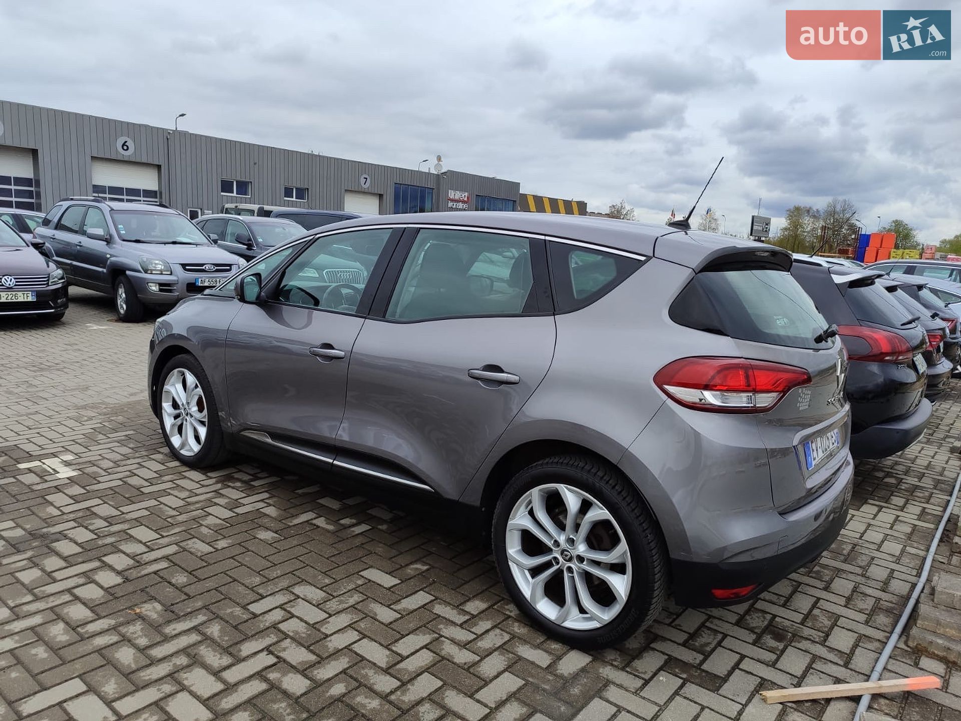 Renault Scenic 2018 VIN VF1RFA00759375896 фото оголошення 2 з 13