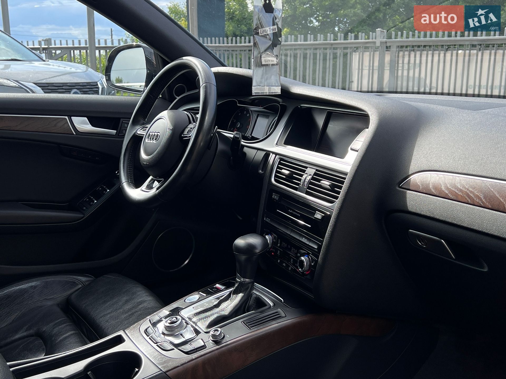 Audi A4 Allroad 2016 VIN WA1UFAFL0GA012249 фото оголошення 40 з 63