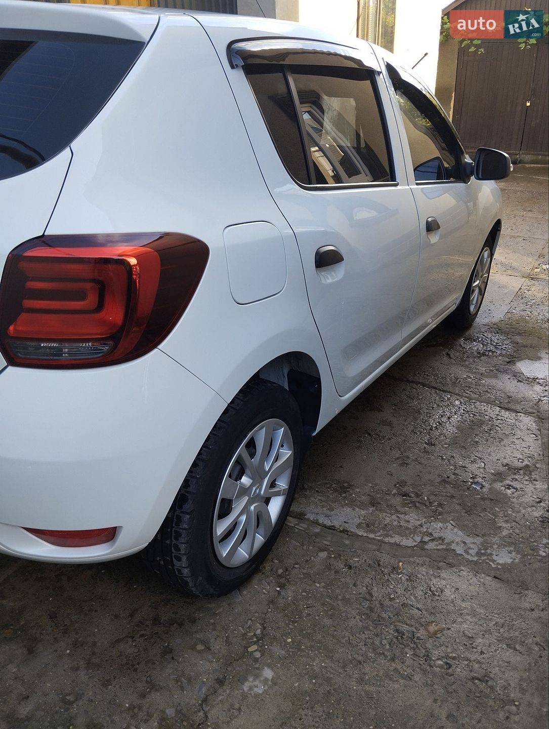 Renault Sandero 2020 VIN VF1B5220X64938235 фото оголошення 2 з 25