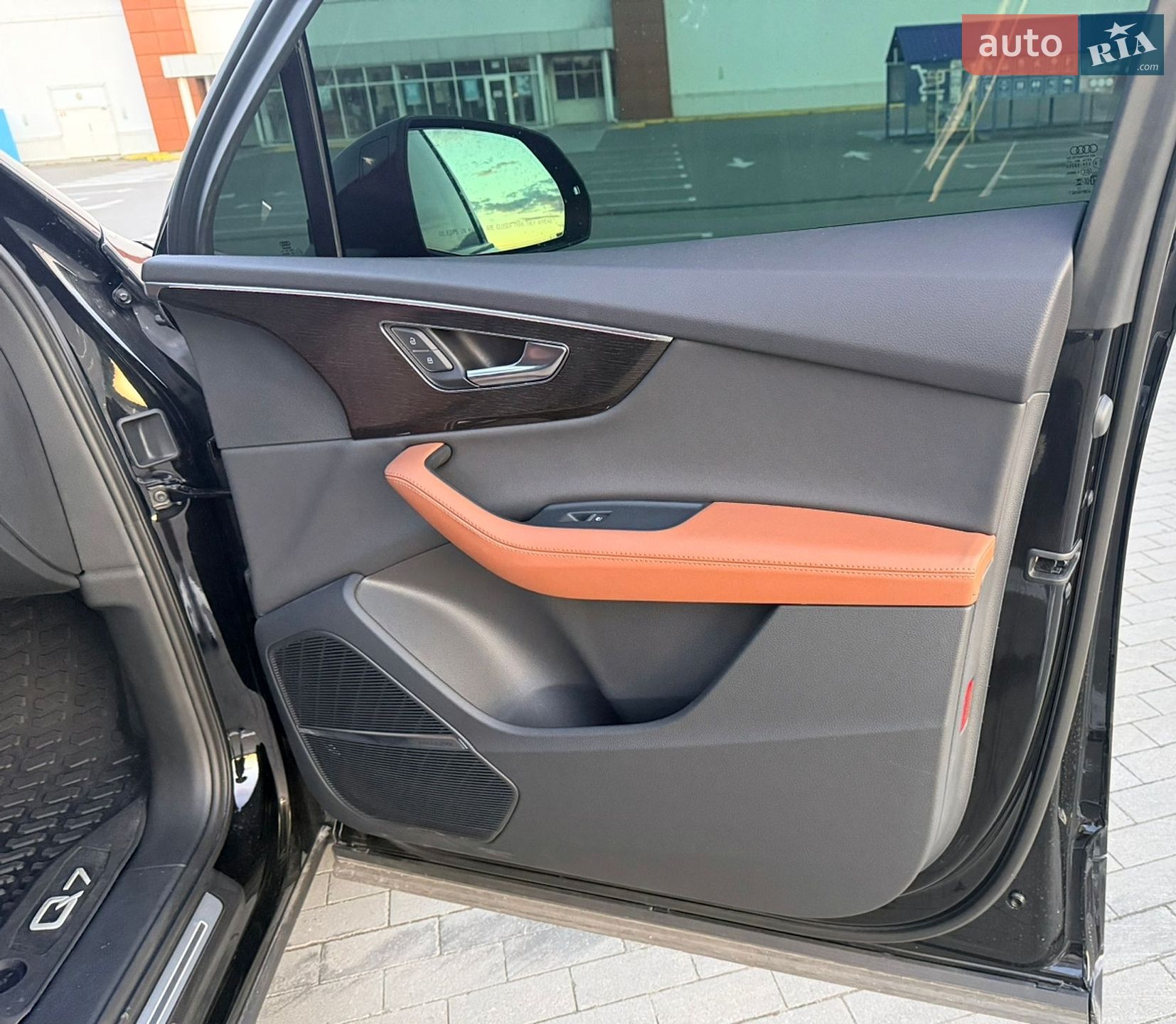 Audi Q7 2023 VIN WA1LCBF77PD026869 фото оголошення 29 з 64
