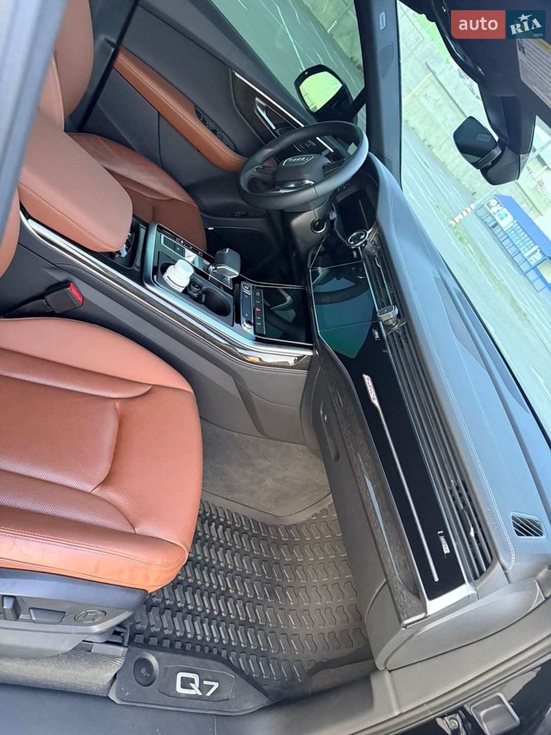 Audi Q7 2023 VIN WA1LCBF77PD026869 фото оголошення 30 з 64