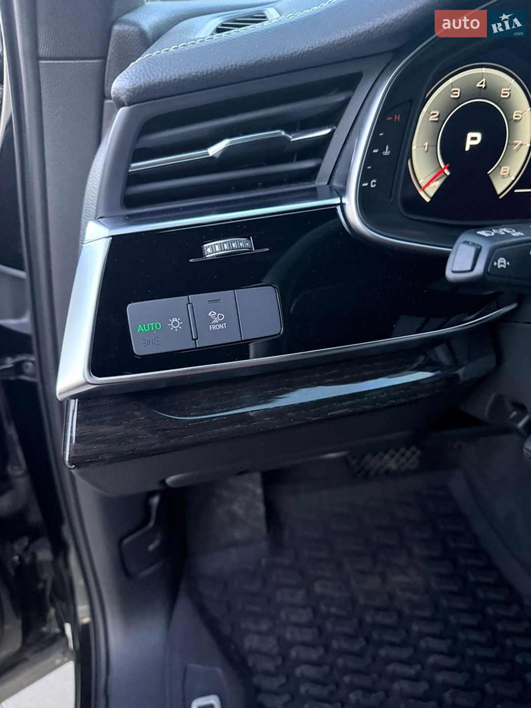 Audi Q7 2023 VIN WA1LCBF77PD026869 фото оголошення 45 з 64