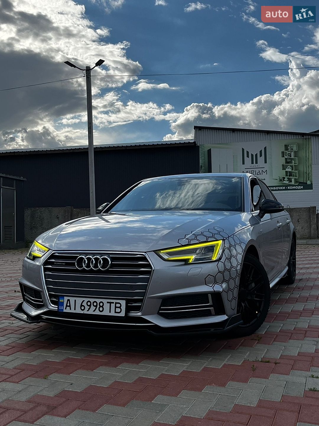 Audi A4 2016 VIN WAUENAF41HN032913 фото оголошення 6 з 32